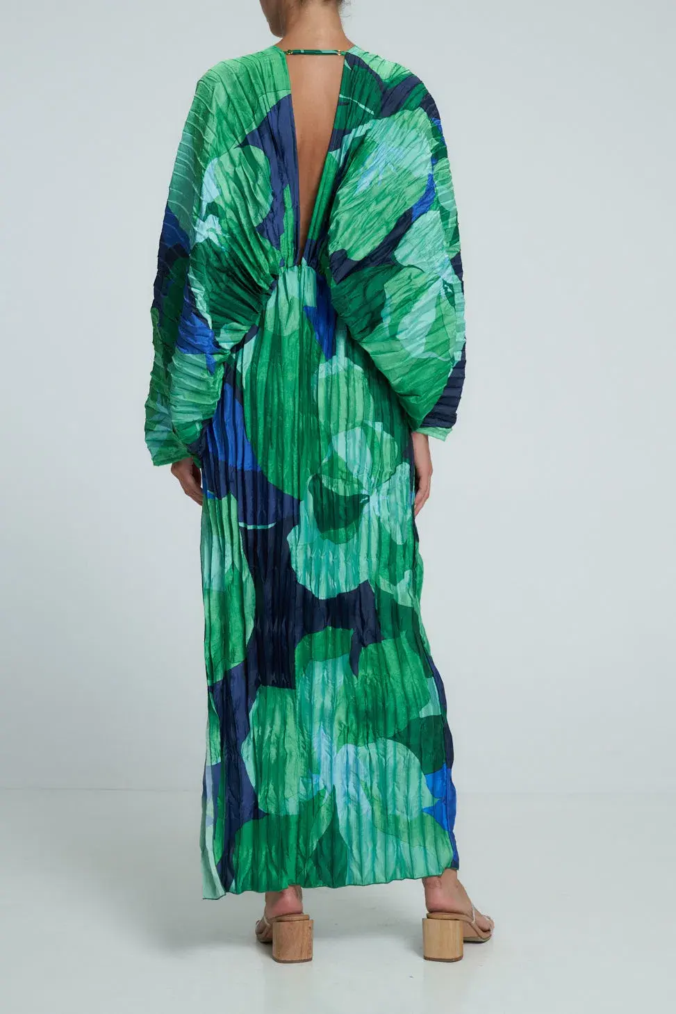 L’idée De Luxe Gown Capri Green Size 14 - in well loved condition, price reduced.  for rent on The Volte - main image