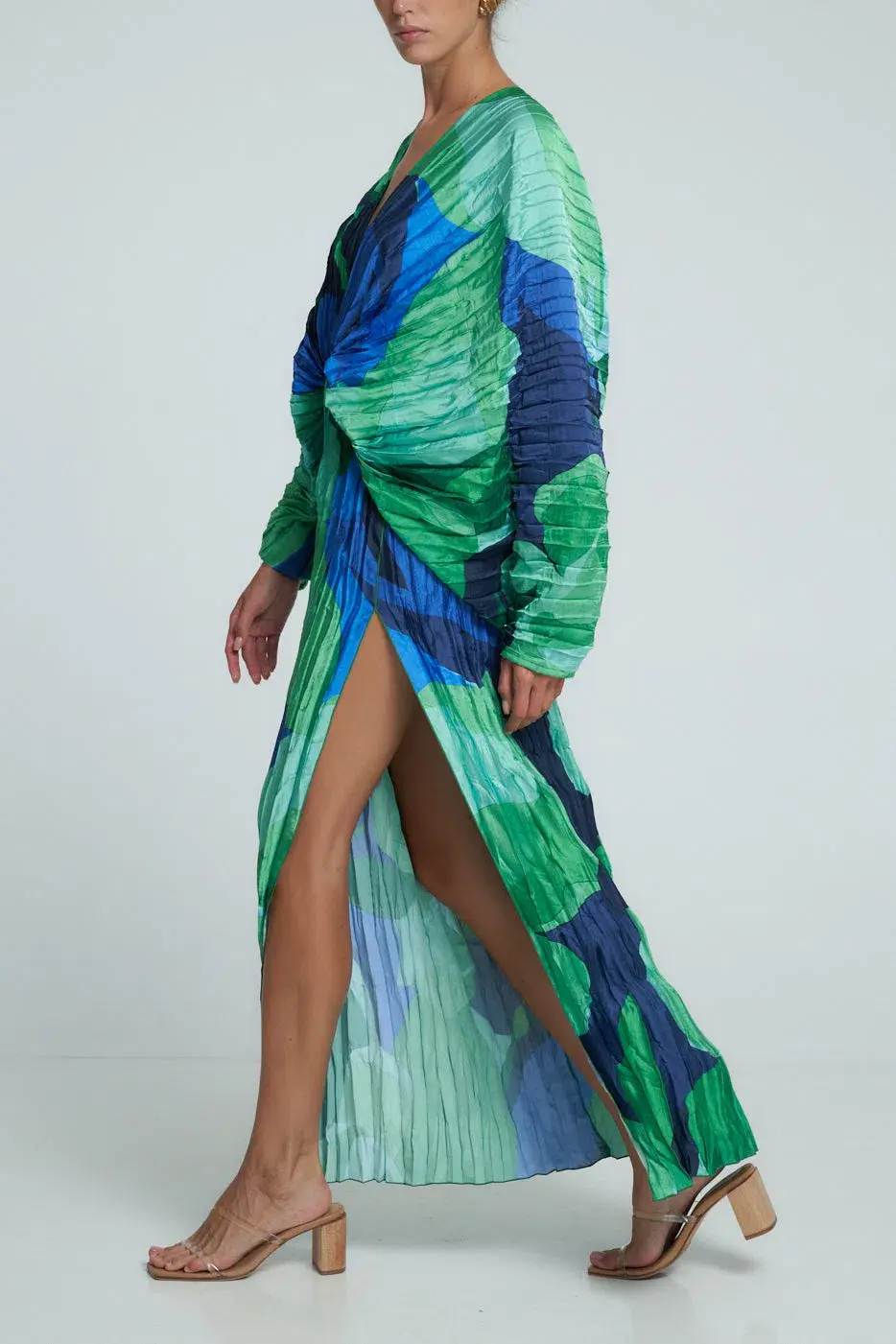 L’idée De Luxe Gown Capri Green Size 14 - in well loved condition, price reduced.  - Image 3