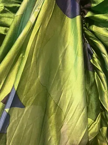 L’idée De Luxe Gown Capri Green Size 14 - in well loved condition, price reduced.  - Image 4