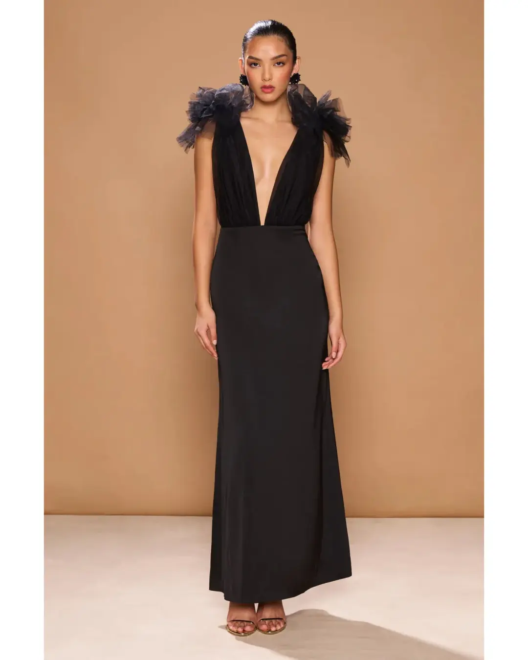 Sonya Moda Como Gown Noir Size AU 8 for rent on The Volte - main image