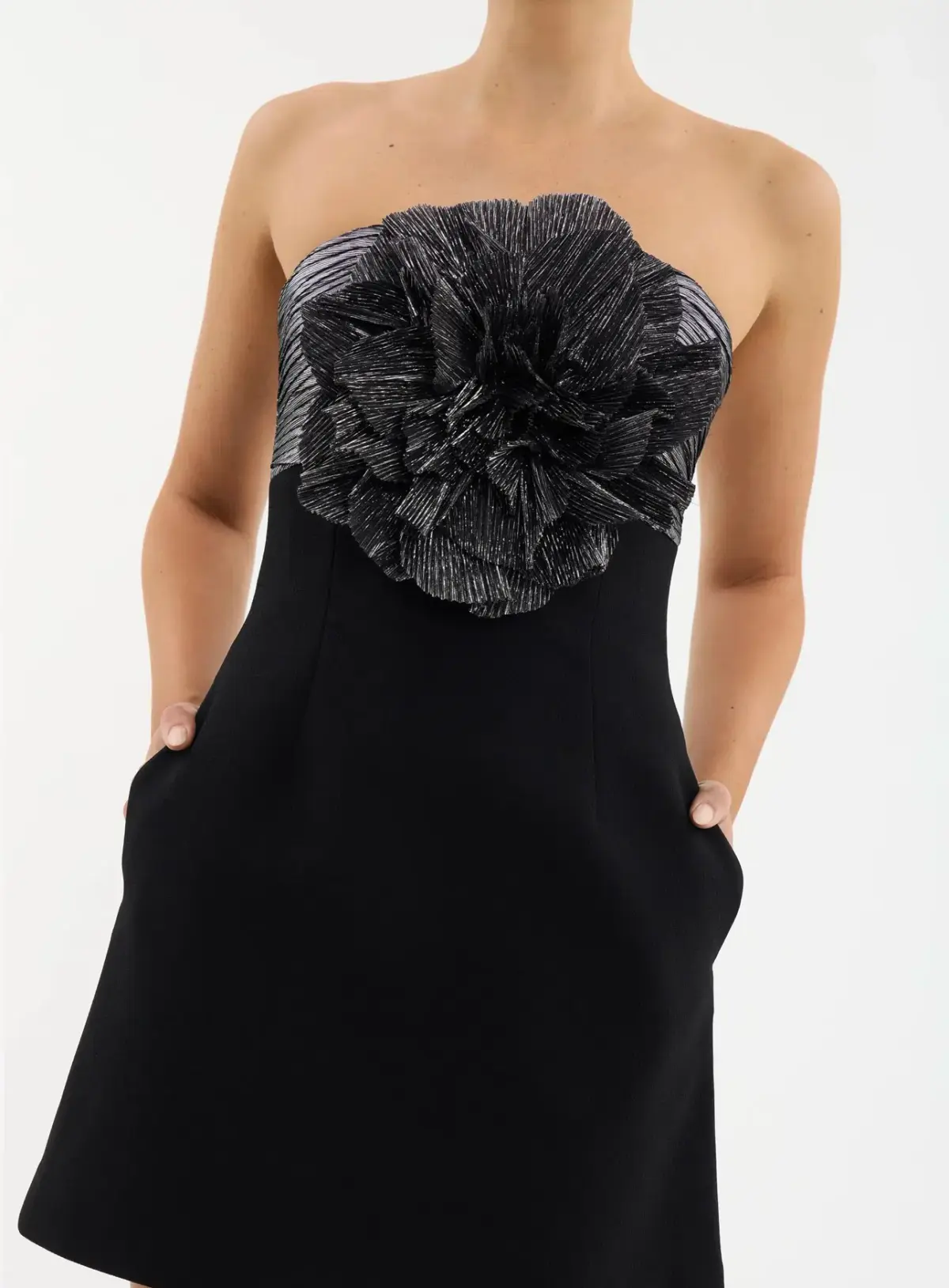 Rebecca Vallance Lumi Mini  Dress Black & Silver   - Image 5
