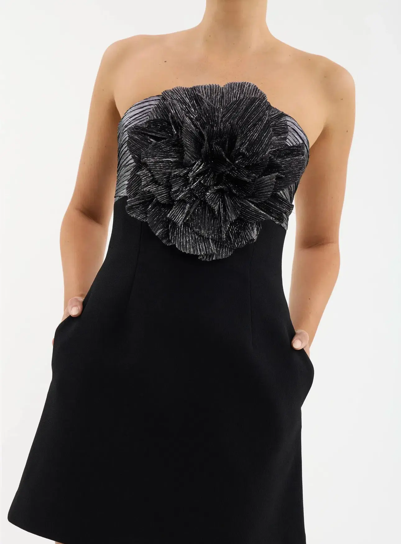 Rebecca Vallance Lumi Mini  Dress Black & Silver   - Image 5