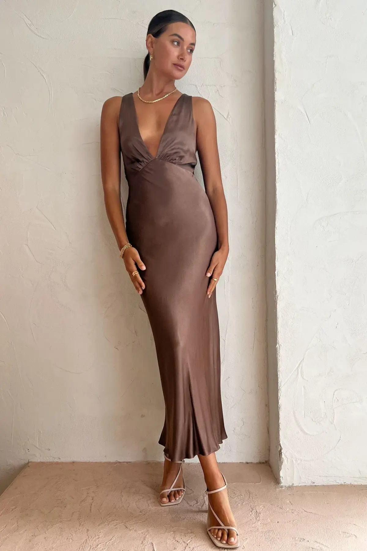 Shona Joy Milo Plunge Dress Cacao Size 6 - Image 2