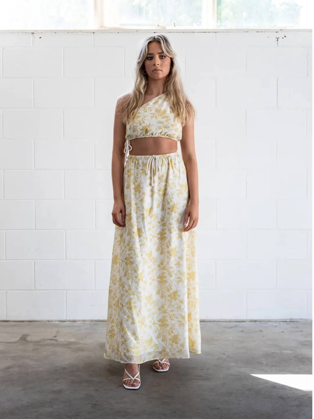 Sir the Label Clementine Set Yellow Floral Size 8 for rent on The Volte - main image
