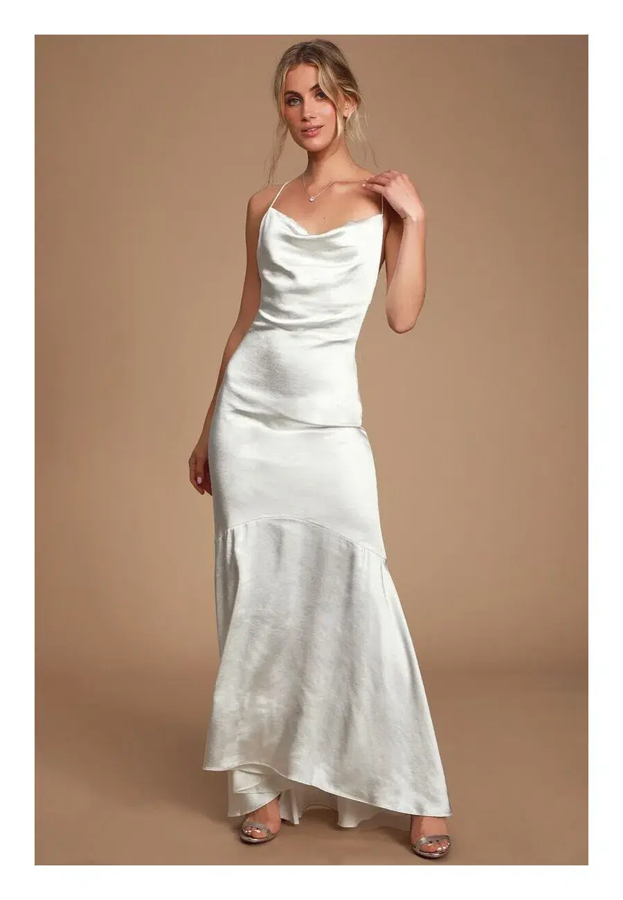 Elliatt Aisle Maxi Dress White Size 8 for rent on The Volte - main image