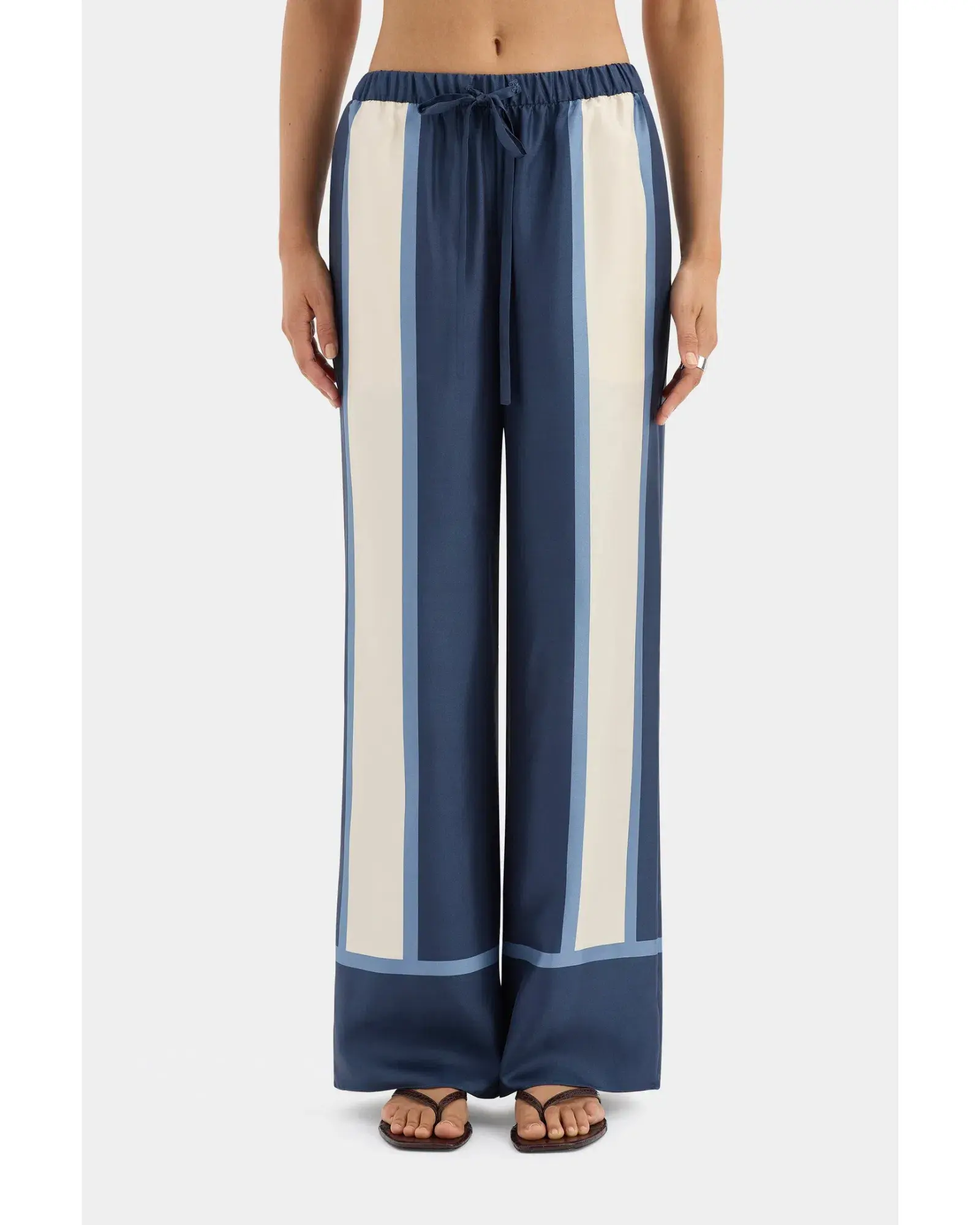 Sir The Label Dazed Shirt Size 0/Au 6 and Relaxed Pant Size 2/Au 10 Set Studio Print  - Image 4