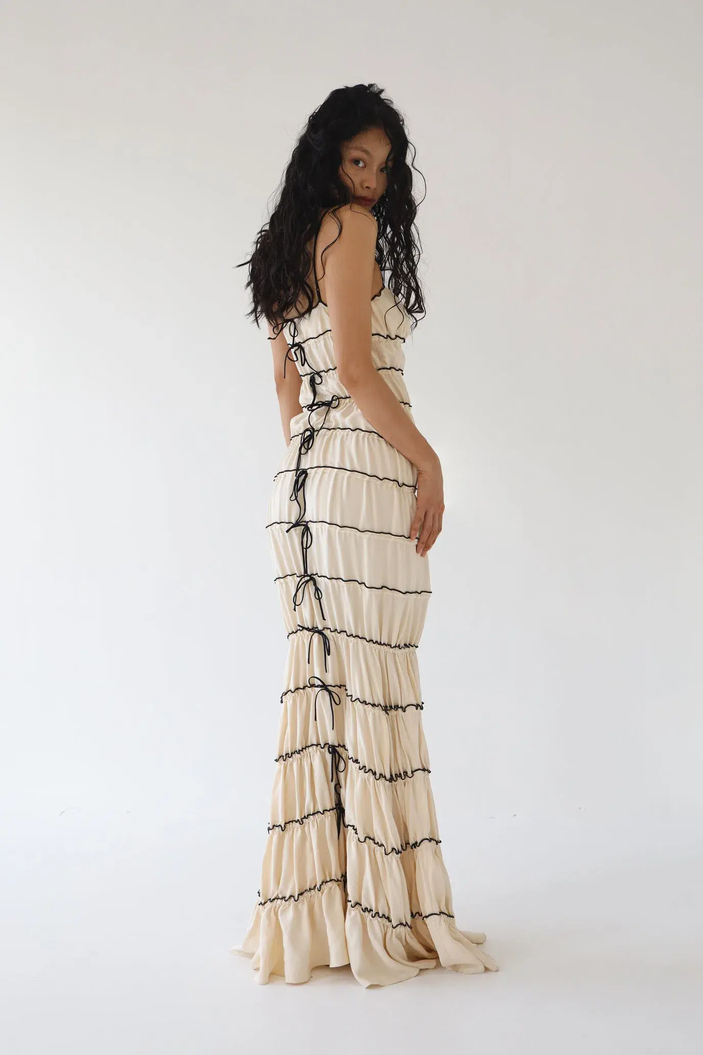 Mirror Palais Tunnel Ruffle Gown Shell Size 8 - Image 2