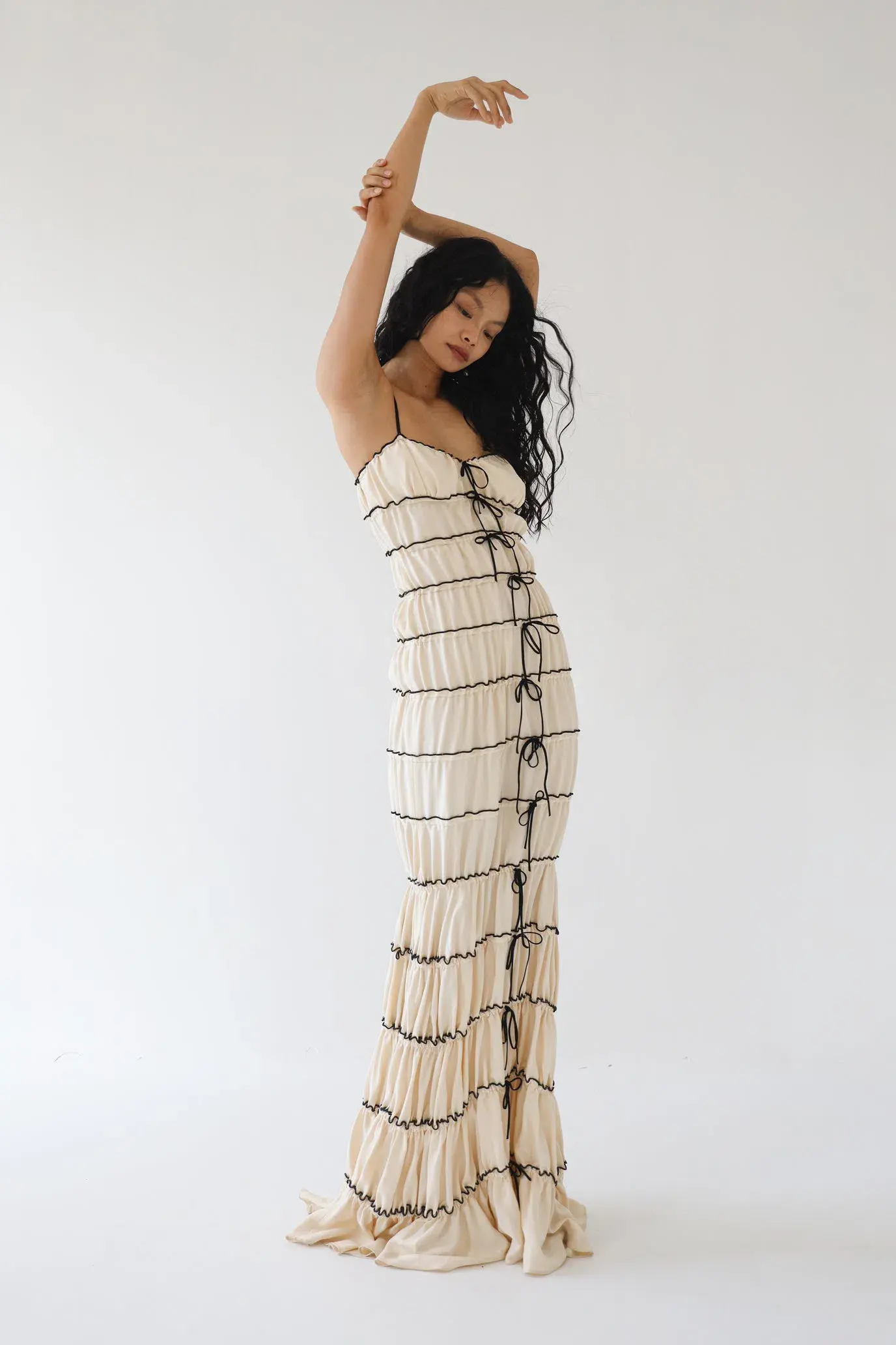 Mirror Palais Tunnel Ruffle Gown Shell Size 8 - Image 3