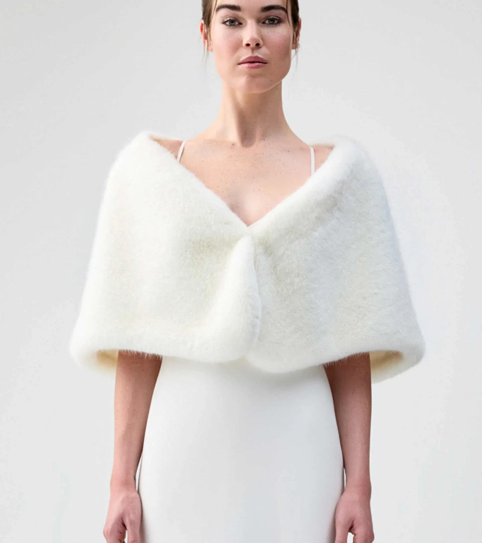 Unreal Fur Yasmine Wrap Ivory OS - Image 1