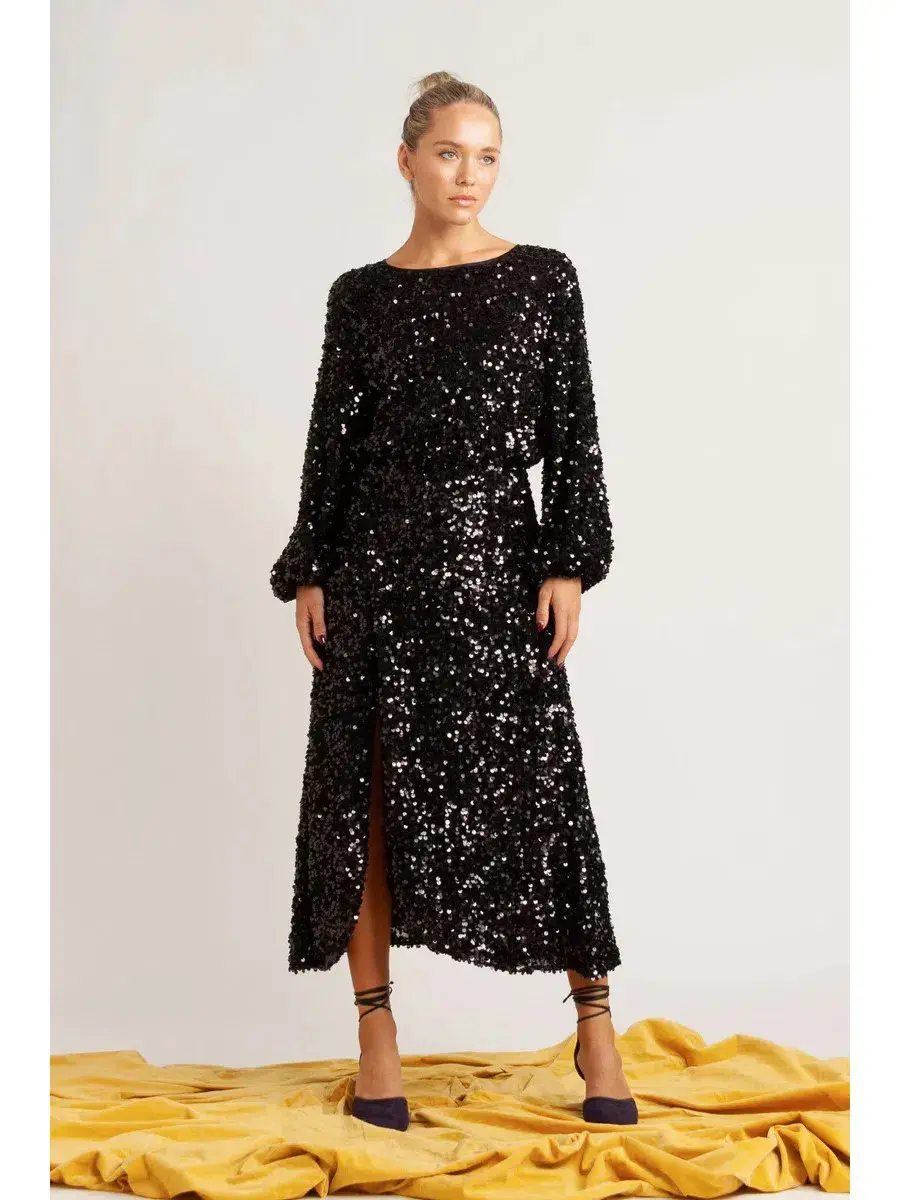Flannel Alana Dress in Black Size 10 - Image 1