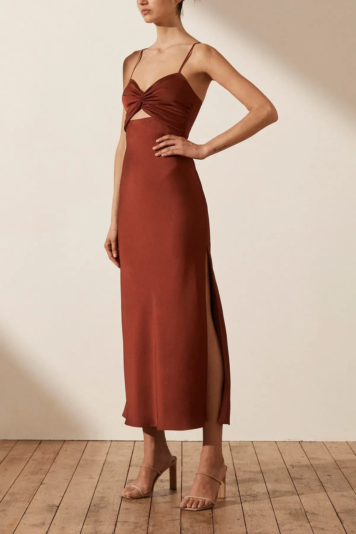 Shona Joy Luxe Twist Front Sleeveless Midi Dress Sangria Size 12 - Image 2