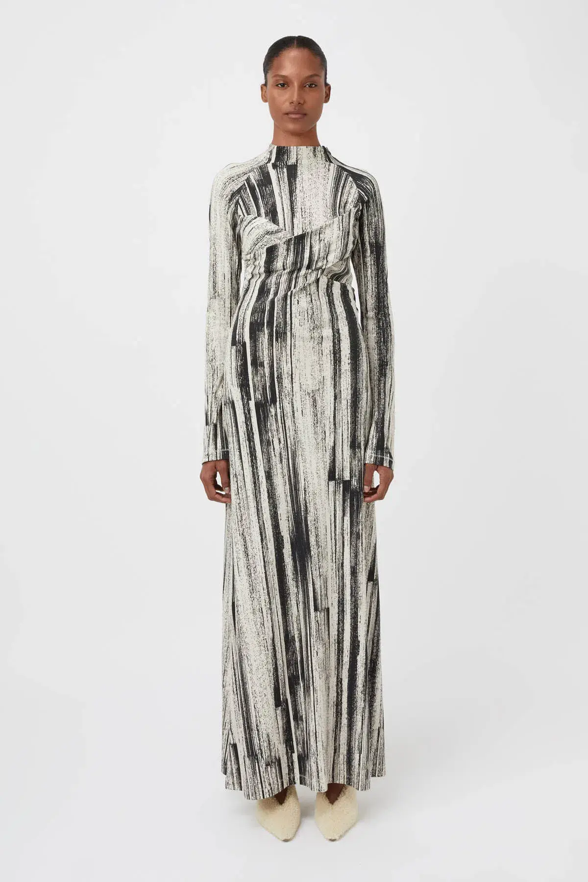 Camilla and Marc Arch Long Sleeve Midi Dress in Black Print Size 6 - Image 1