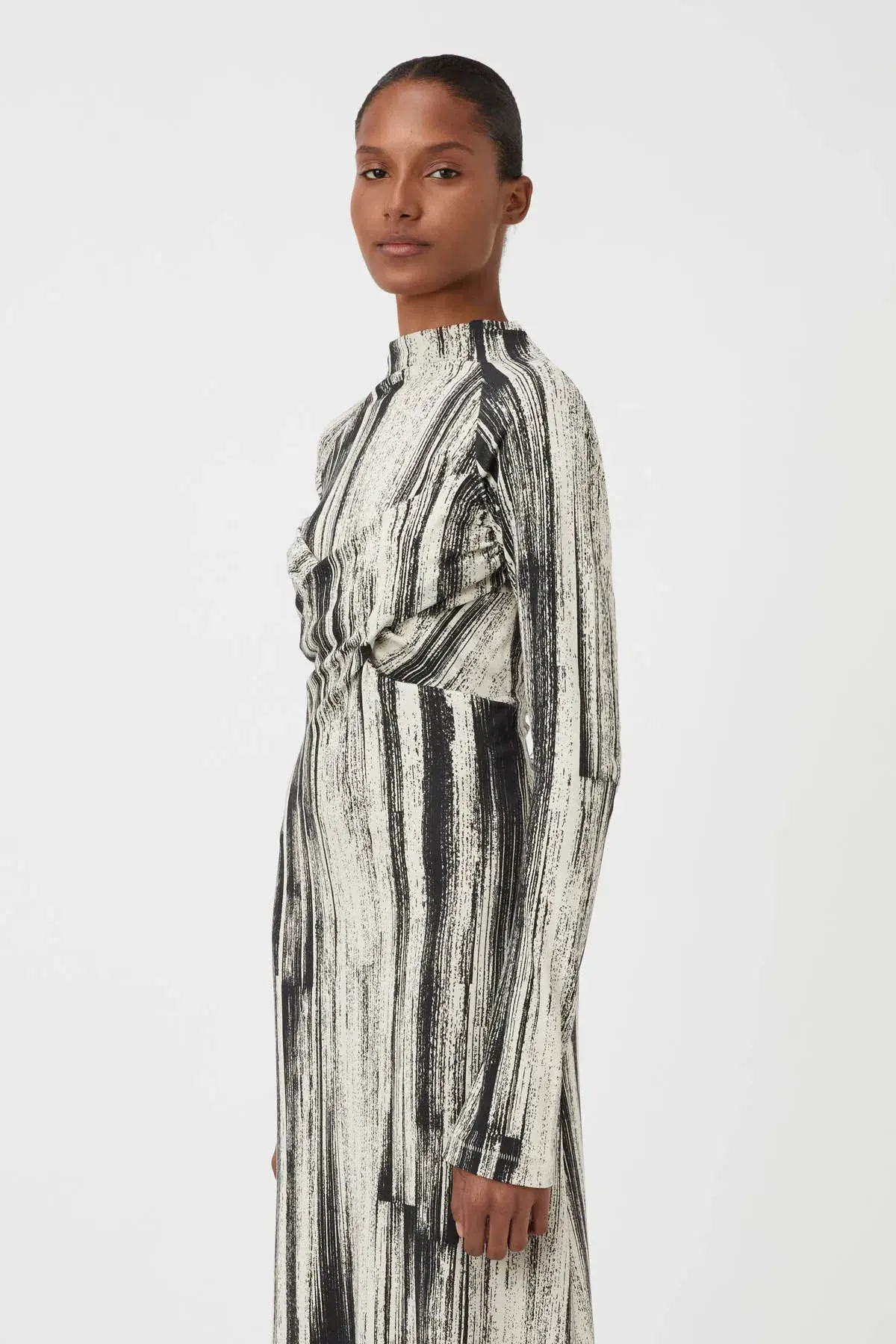 Camilla and Marc Arch Long Sleeve Midi Dress in Black Print Size 6 - Image 2