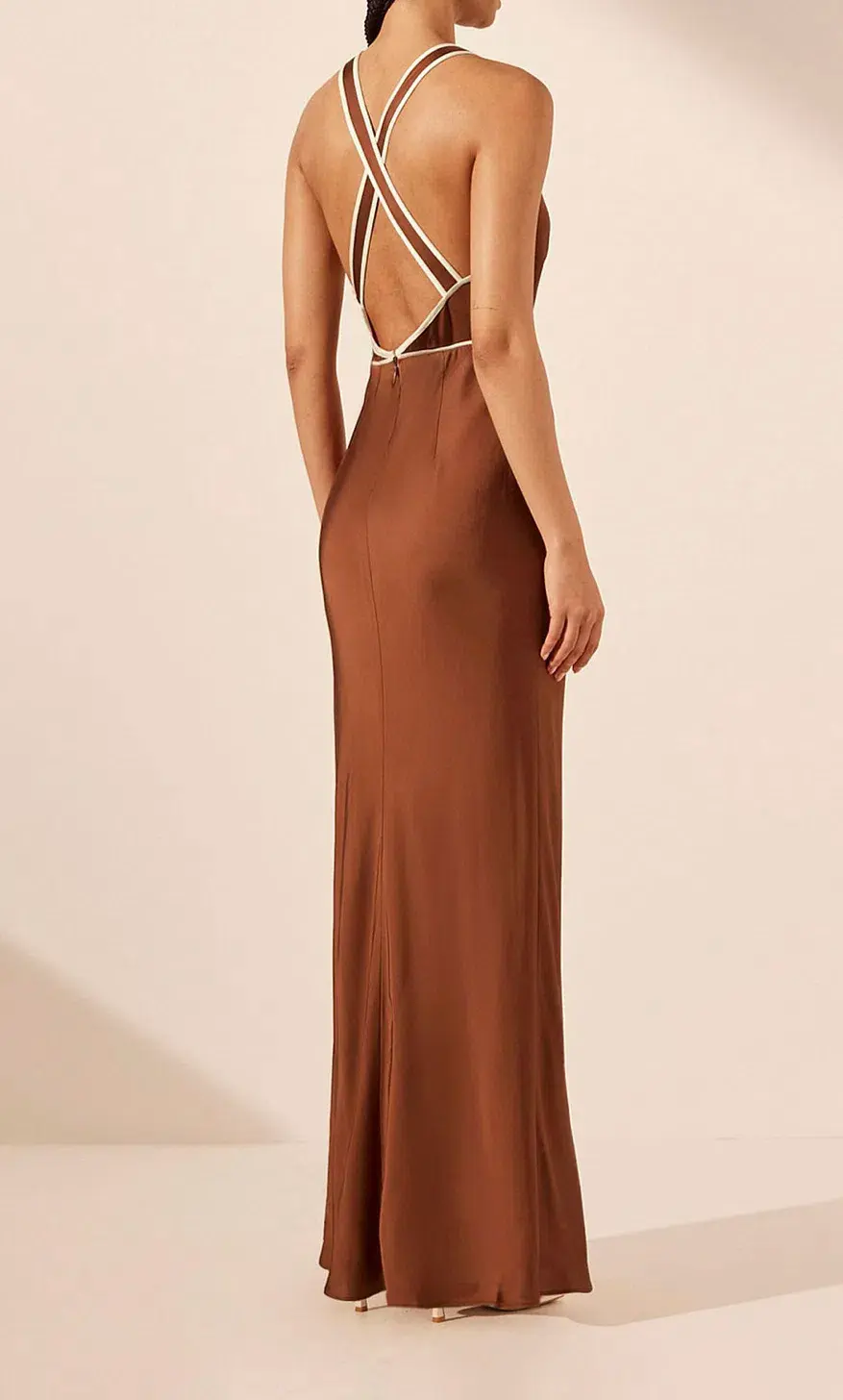 Shona Joy Belkis Contrast Plunged Cross Back Maxi Dress Chocolate/Ivory Size S / AU 8 - Image 2