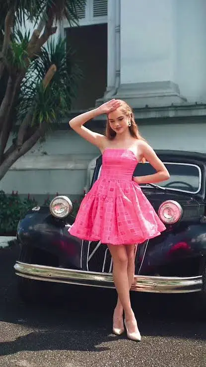 B by Bariano Loni Strapless Flip Mini Dress in Barbie Pink Size 10 - Image 4