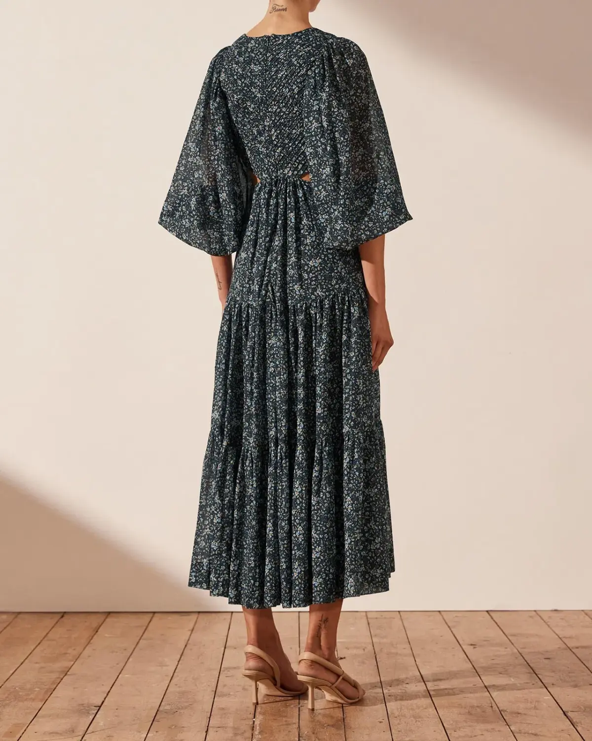 Shona Joy Denise Pin Tuck Cut Out Balloon Sleeve Midi Dress Navy Print Size 10 - Image 2