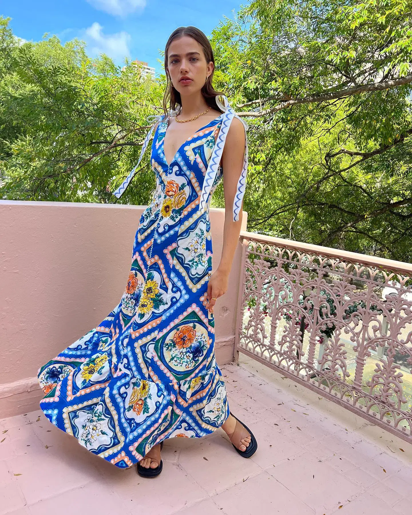 By Nicola Adoncia Tie Shoulder Maxi Dress Azure Blue Floral Size 8 - Image 4