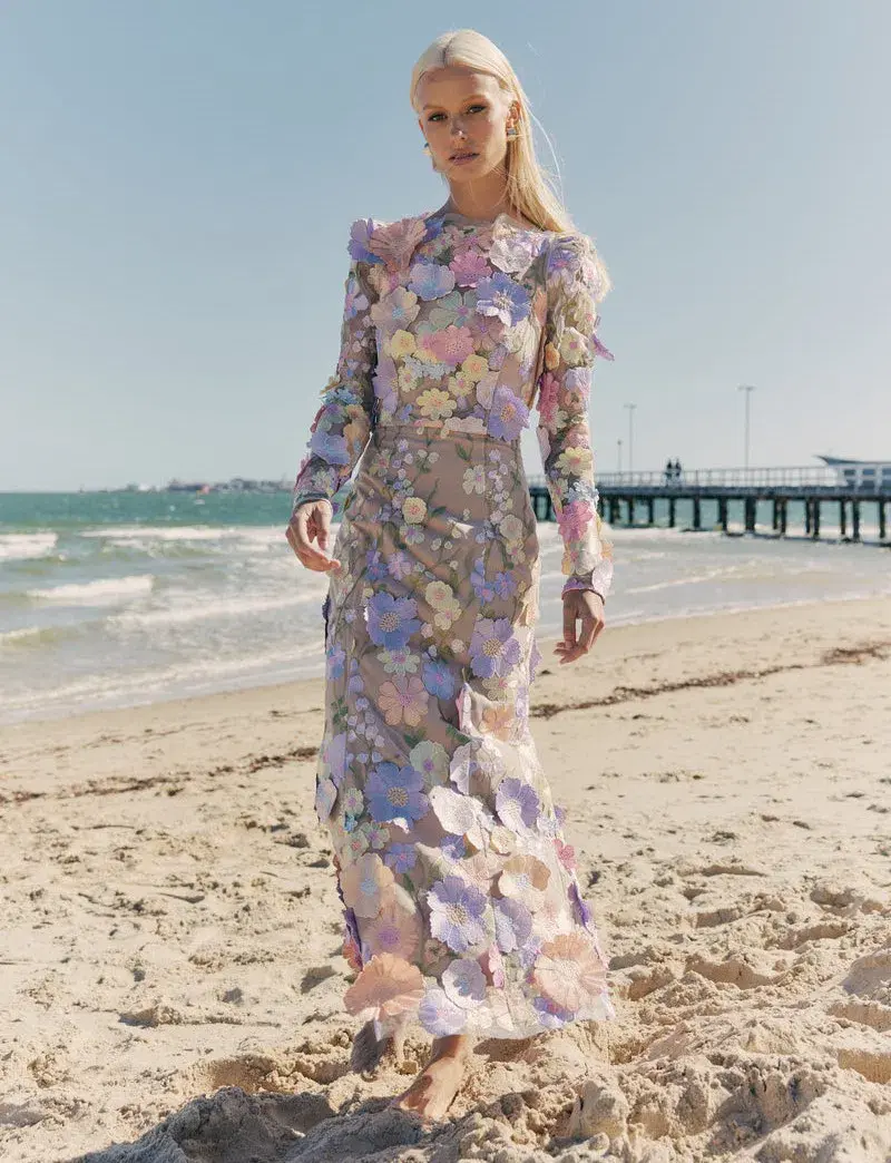 Elliatt Shannon 3D Floral Midi Dress In Purple Floral Size M/ AU 10 - Image 2