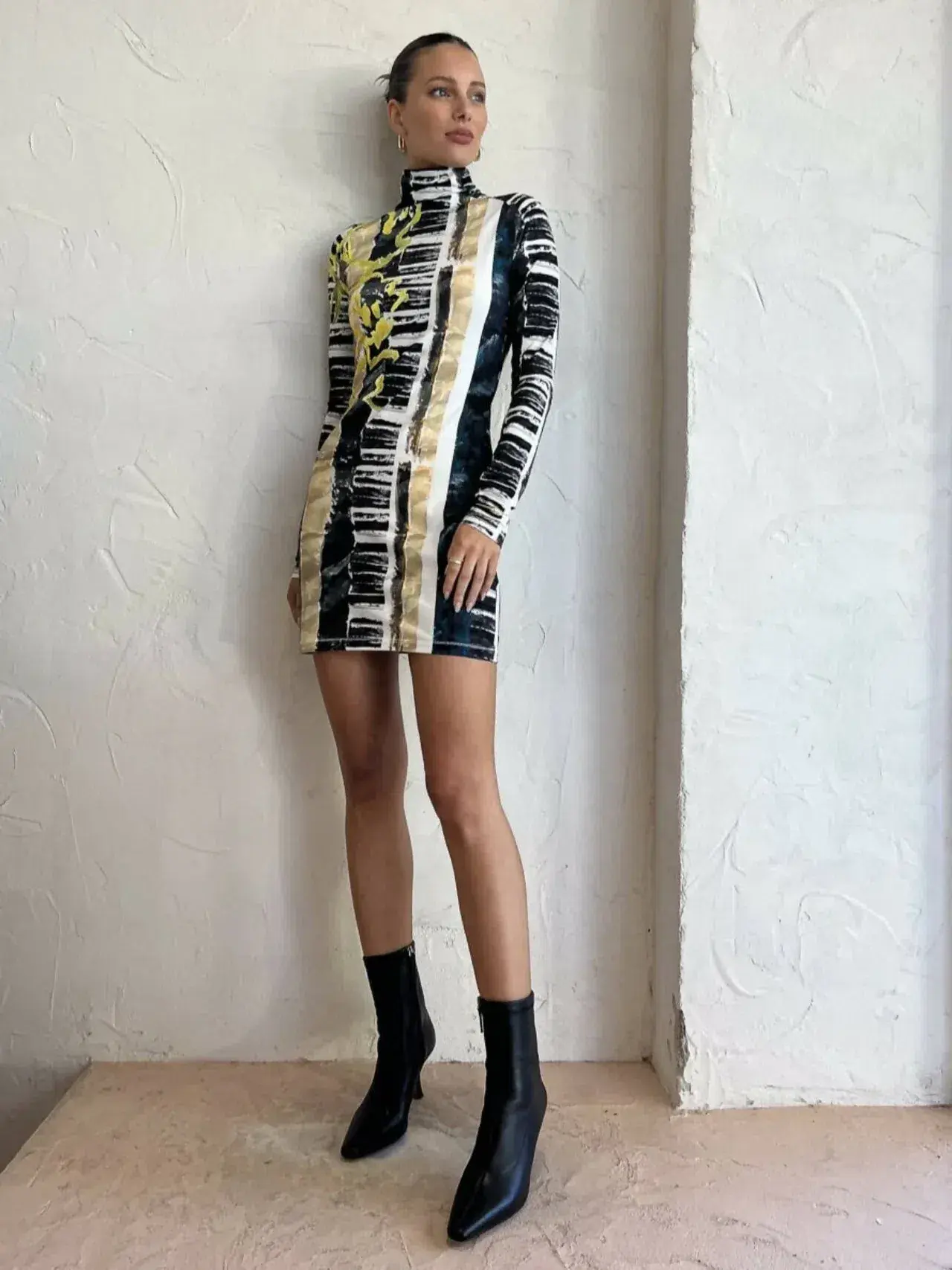 Camilla and Marc Jules Printed Mini Dress Size 10 - Image 3