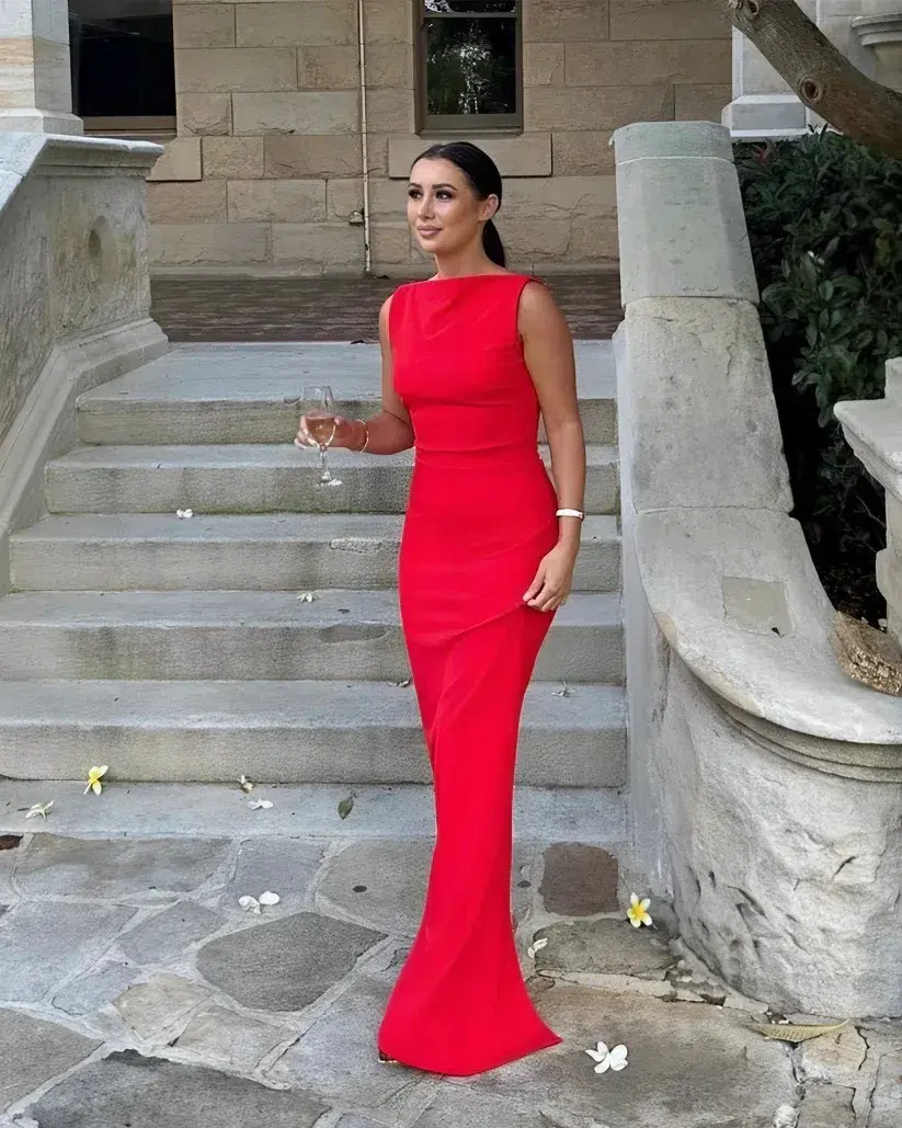 Effie Kats Verona Gown Red Size L / AU 12  - Image 3