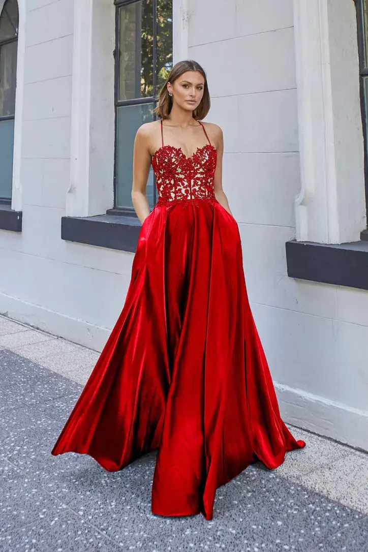 Tania Olsen Mika Gown Red Size 14 - Image 1