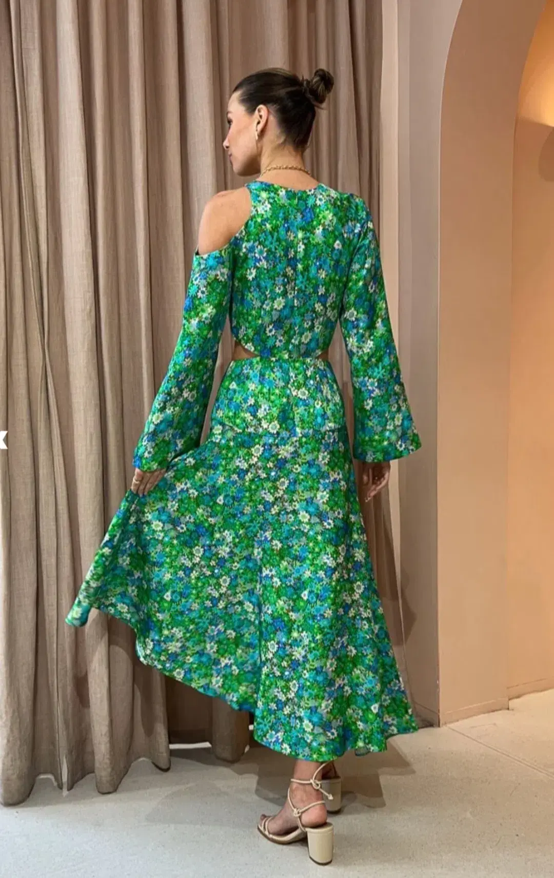 Alemais Cassandra Cut Out Midi Dress Turquoise Floral Size 6 - Image 3