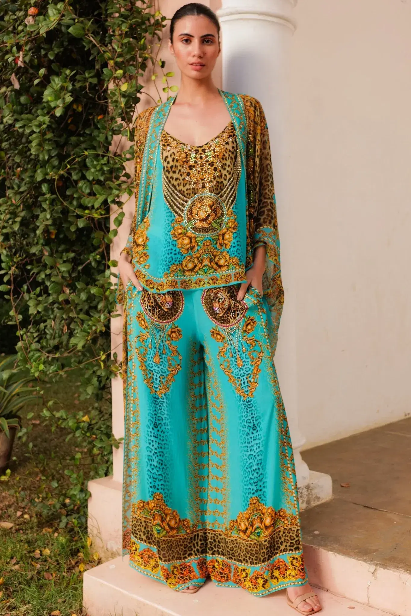 Czarina Aqua Leopardess Cape Blue One Size - Image 3