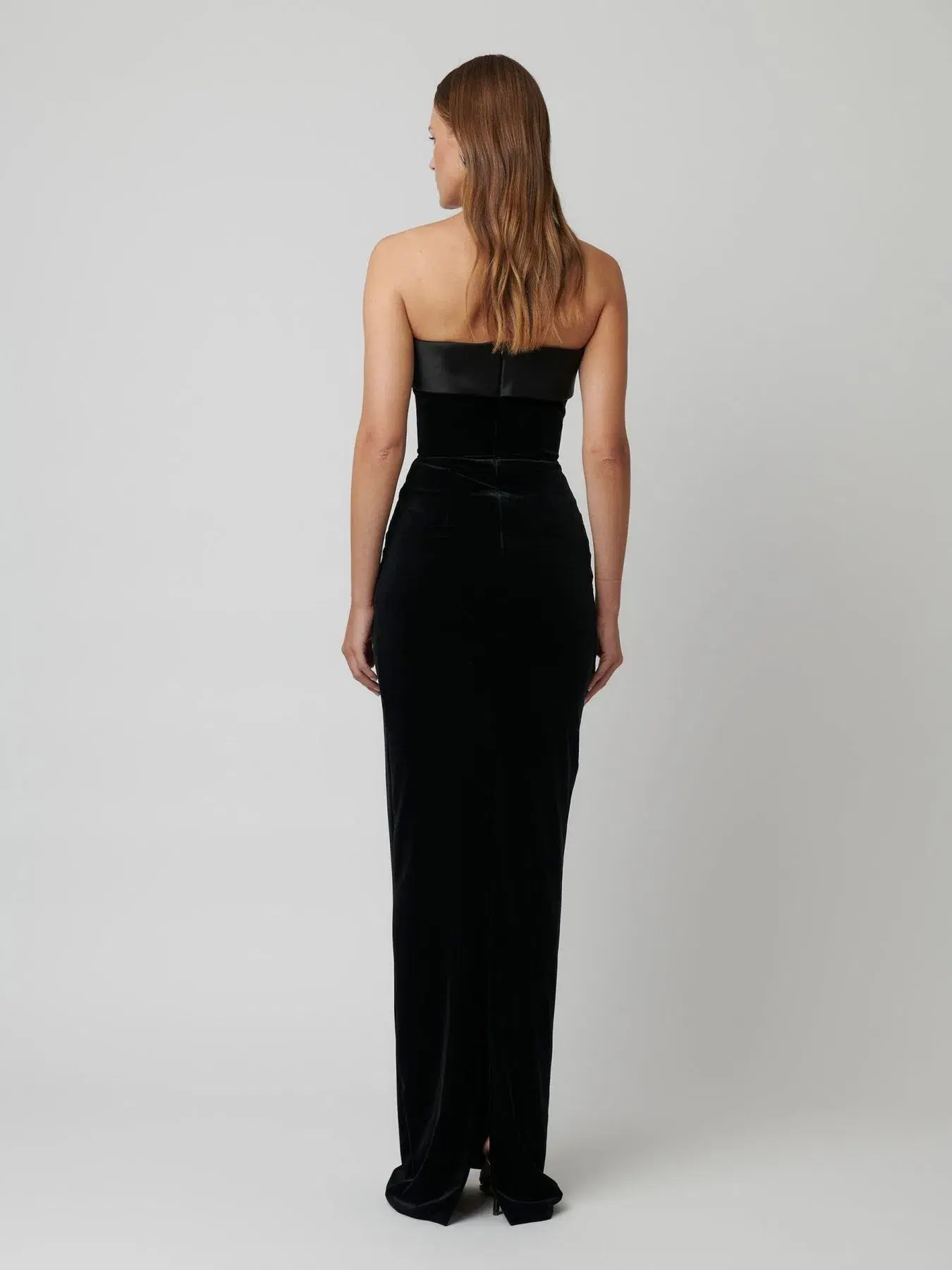 Effie Kats Monroe Gown in Black Velvet Size S / AU 8 - Image 2