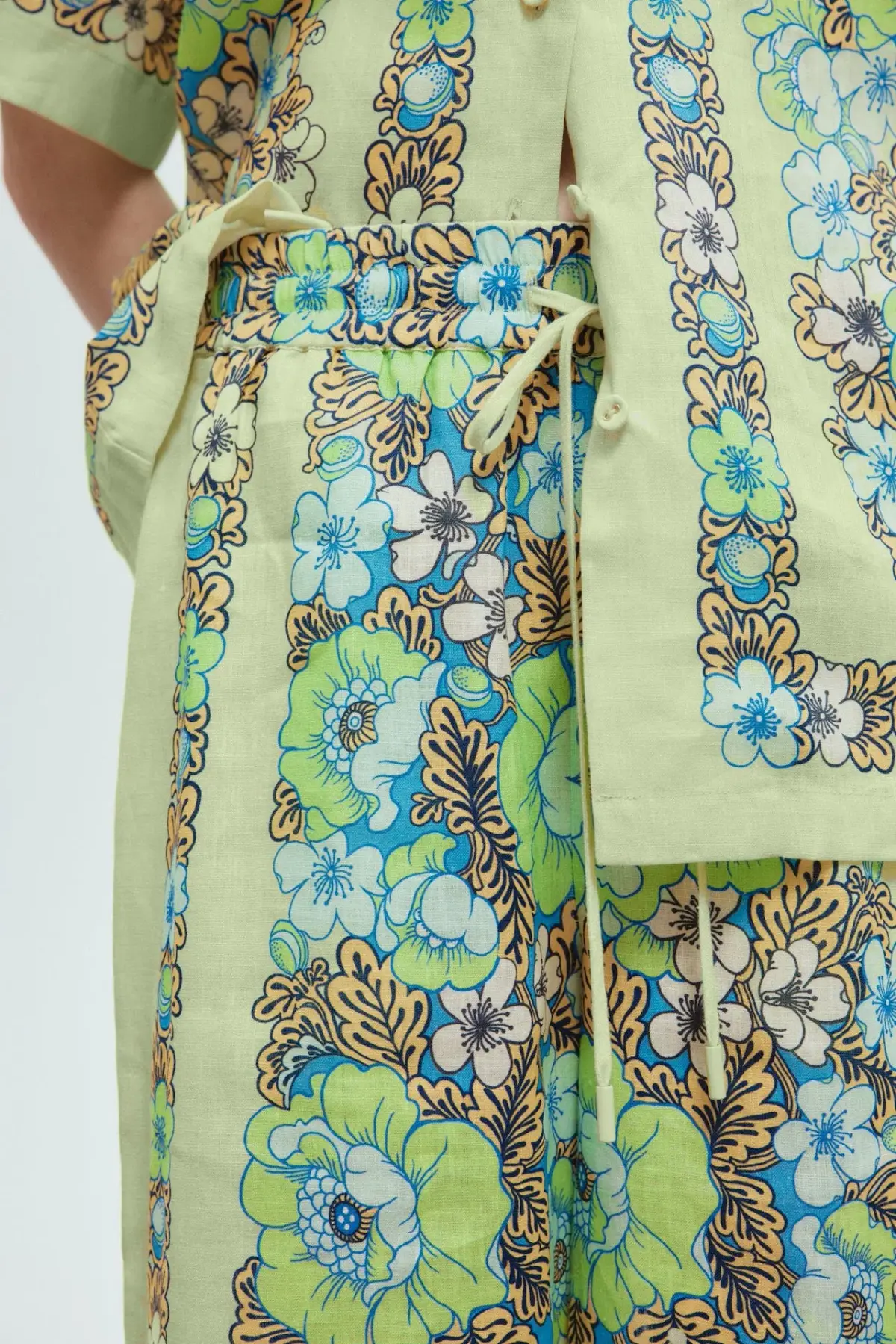 Alemais Velma Oversized Linen Shirt and Pants Set Green Floral Size AU 16 - Image 3