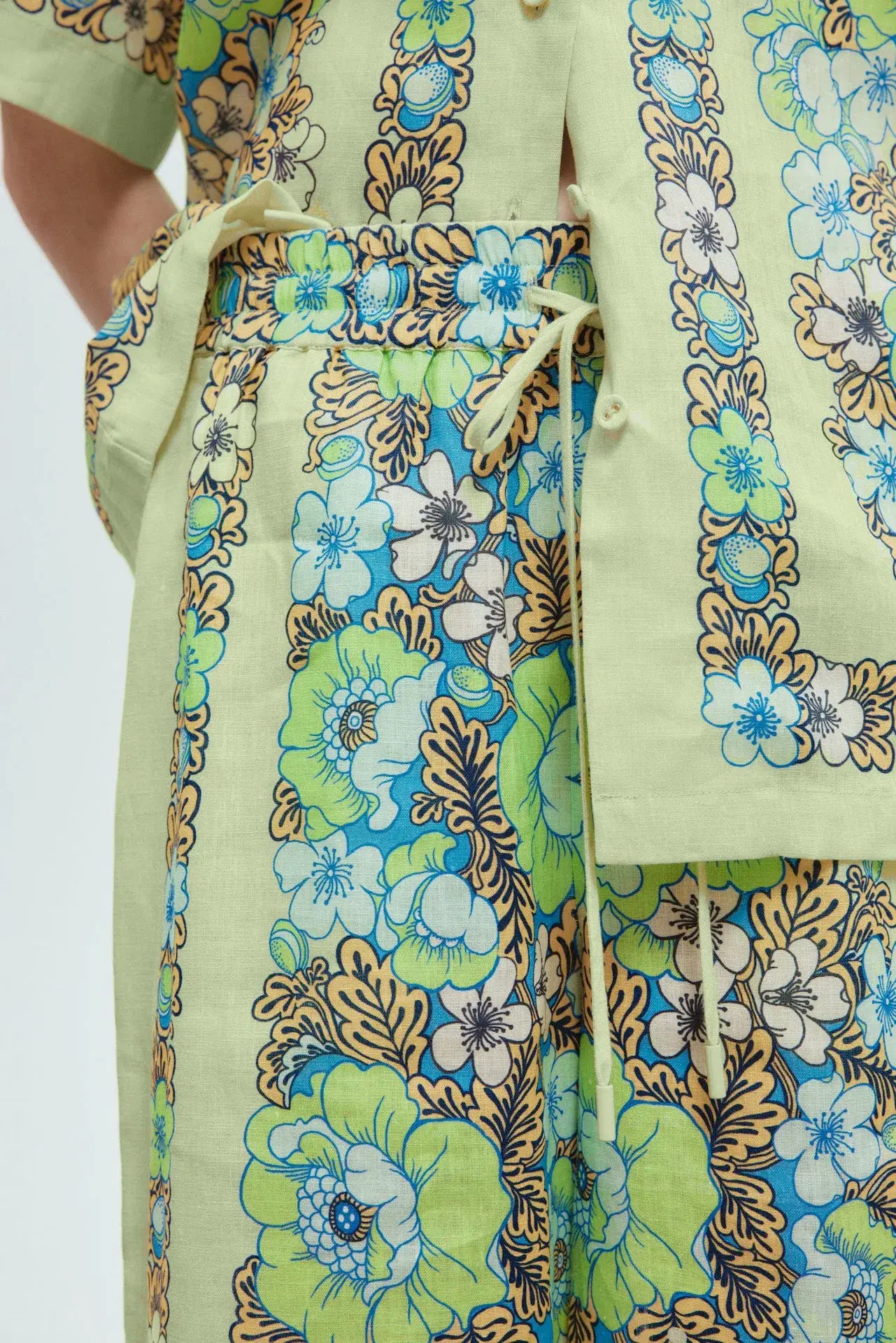 Alemais Velma Oversized Linen Shirt and Pants Set Green Floral Size AU 16 - Image 3