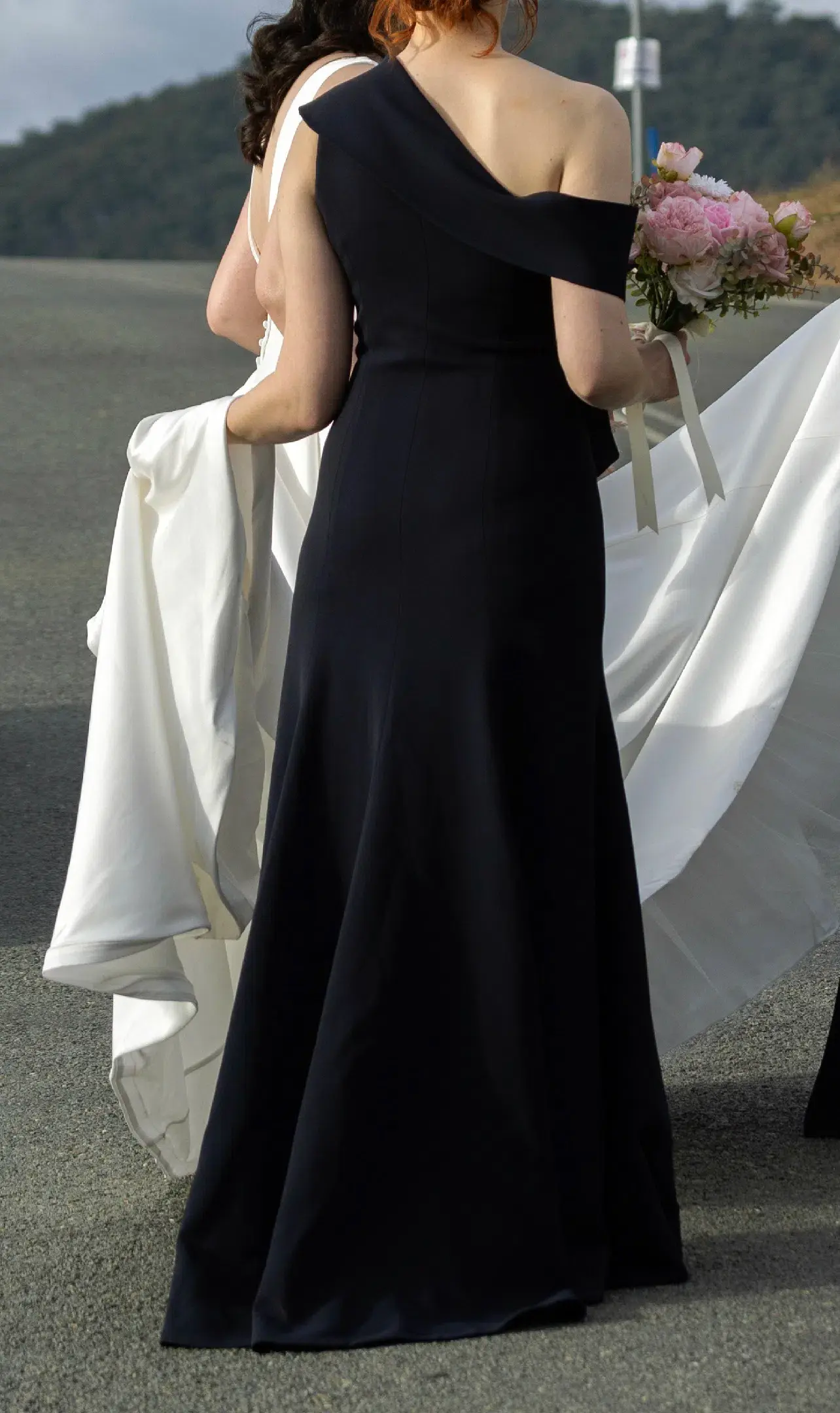 Carla Zampatti Crepe Fascia Asymmetrical Floor Length Gown  Navy Size 8 - Image 3