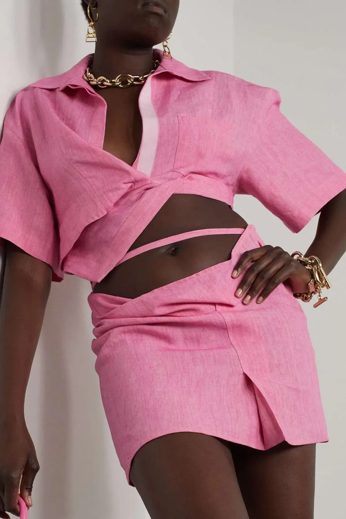 Jacquemus Capri Asymmetric Cropped Twisted Linen Shirt / Cutout Draped Linen Mini Skirt In Pink Size 6 - Image 2