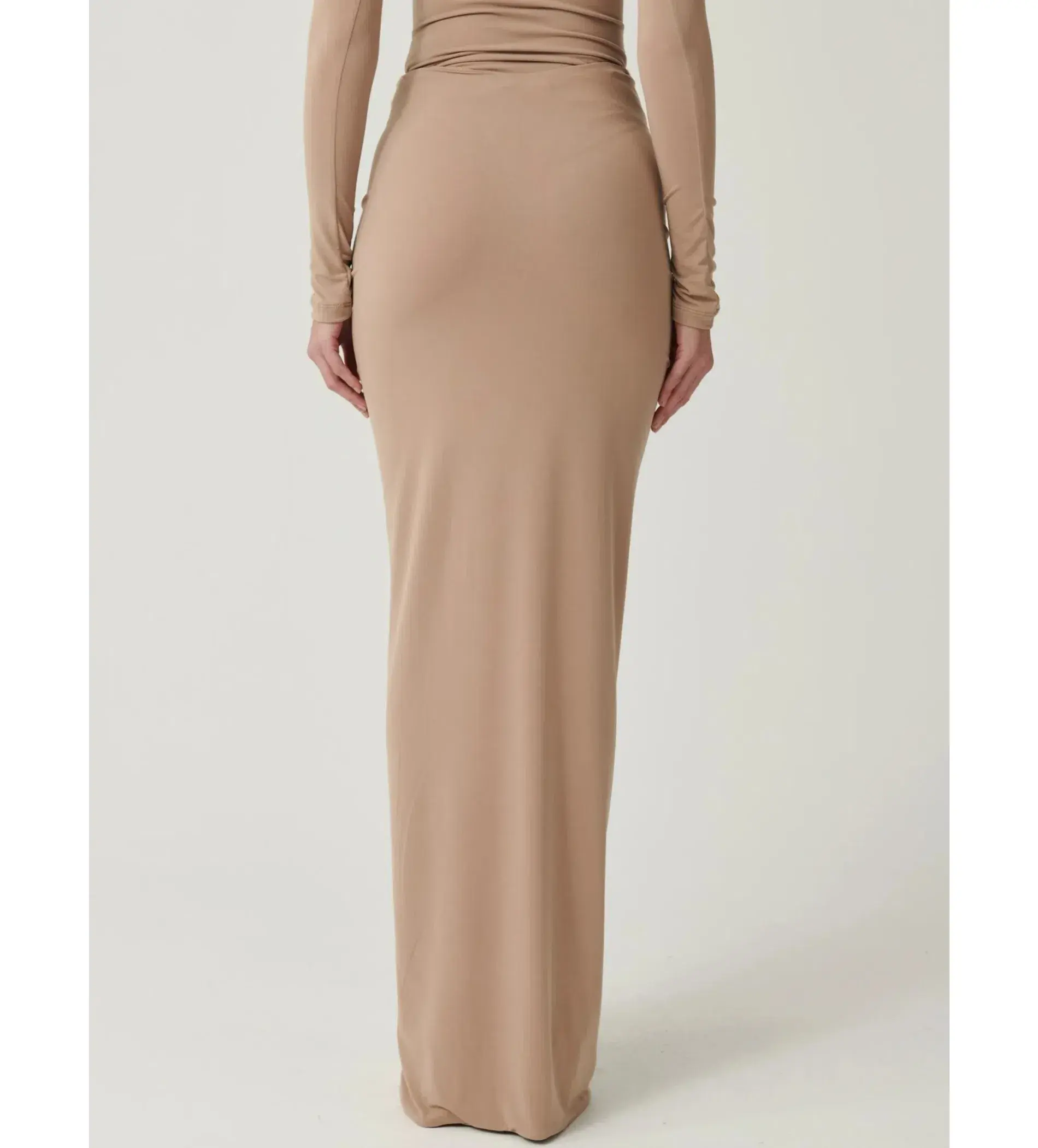 Effie Kats Tia Bodysuit and Kayson Maxi Skirt Size 6/XS - Image 2