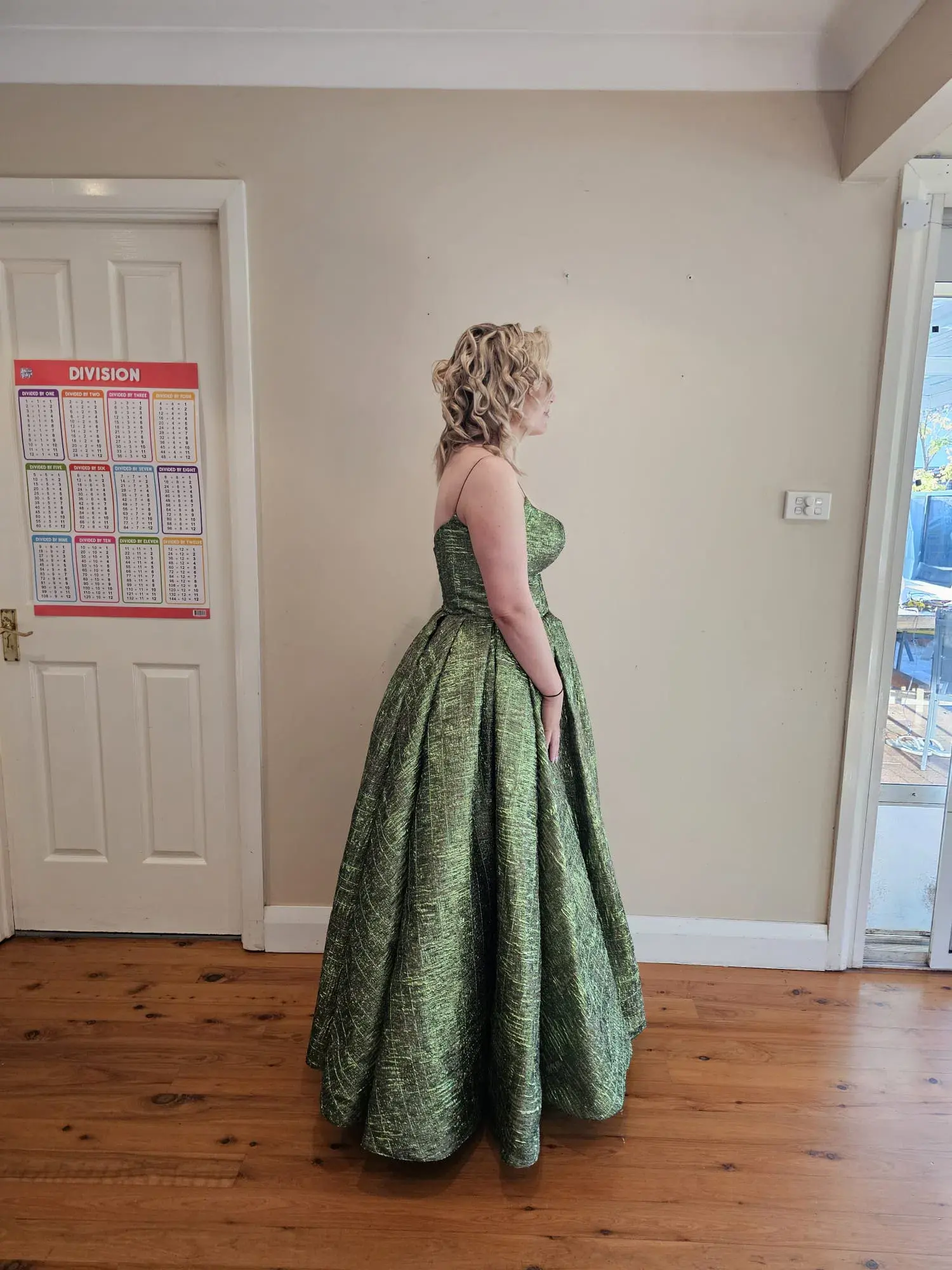 Lia Stubbla Lizard Ball Gown Green Size 12 - Image 8