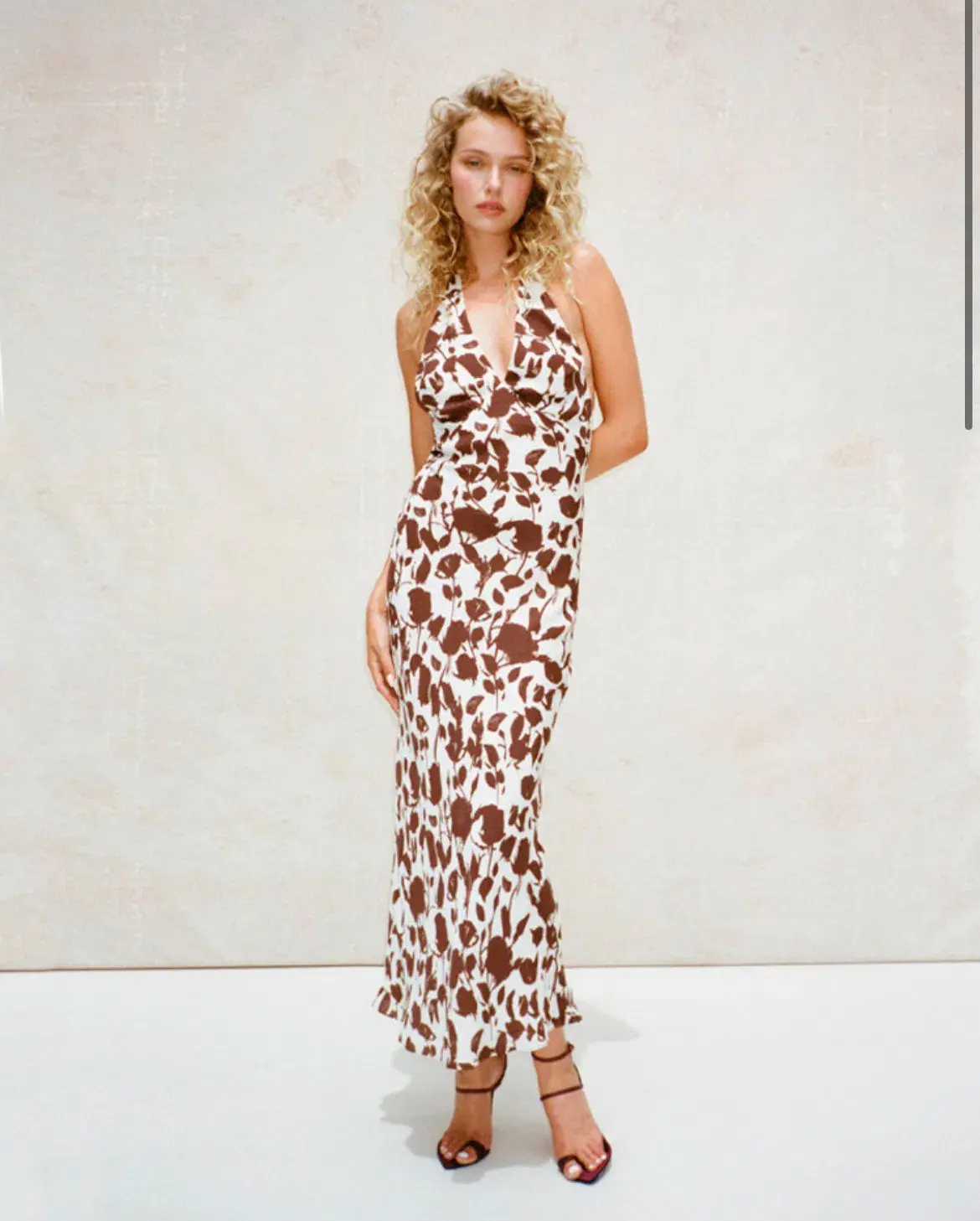 Realisation Par The Simone Dress in Chocolate Size 8  - Image 1
