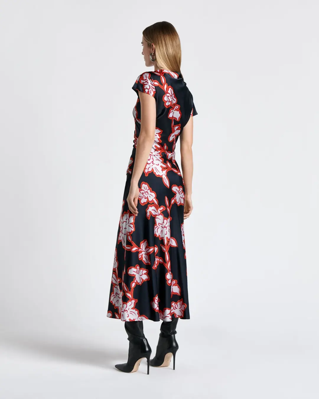Cue Illustrated Satin Midi Dress Floral Size AU 16 for rent on The Volte - main image