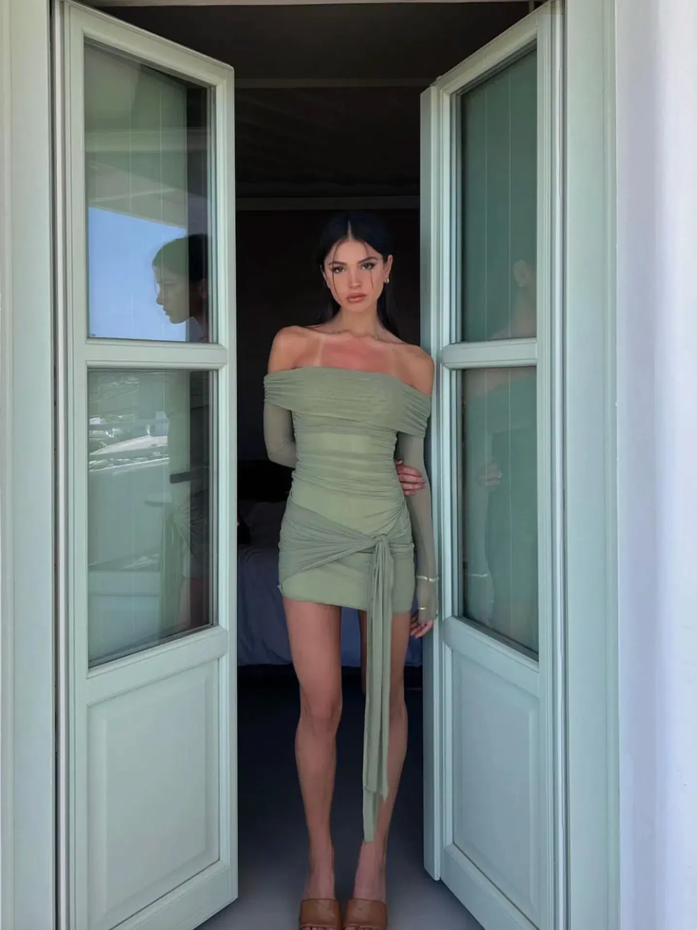 Benni Yasmin Off Shoulder Mini Dress Green Size 10  - Image 1