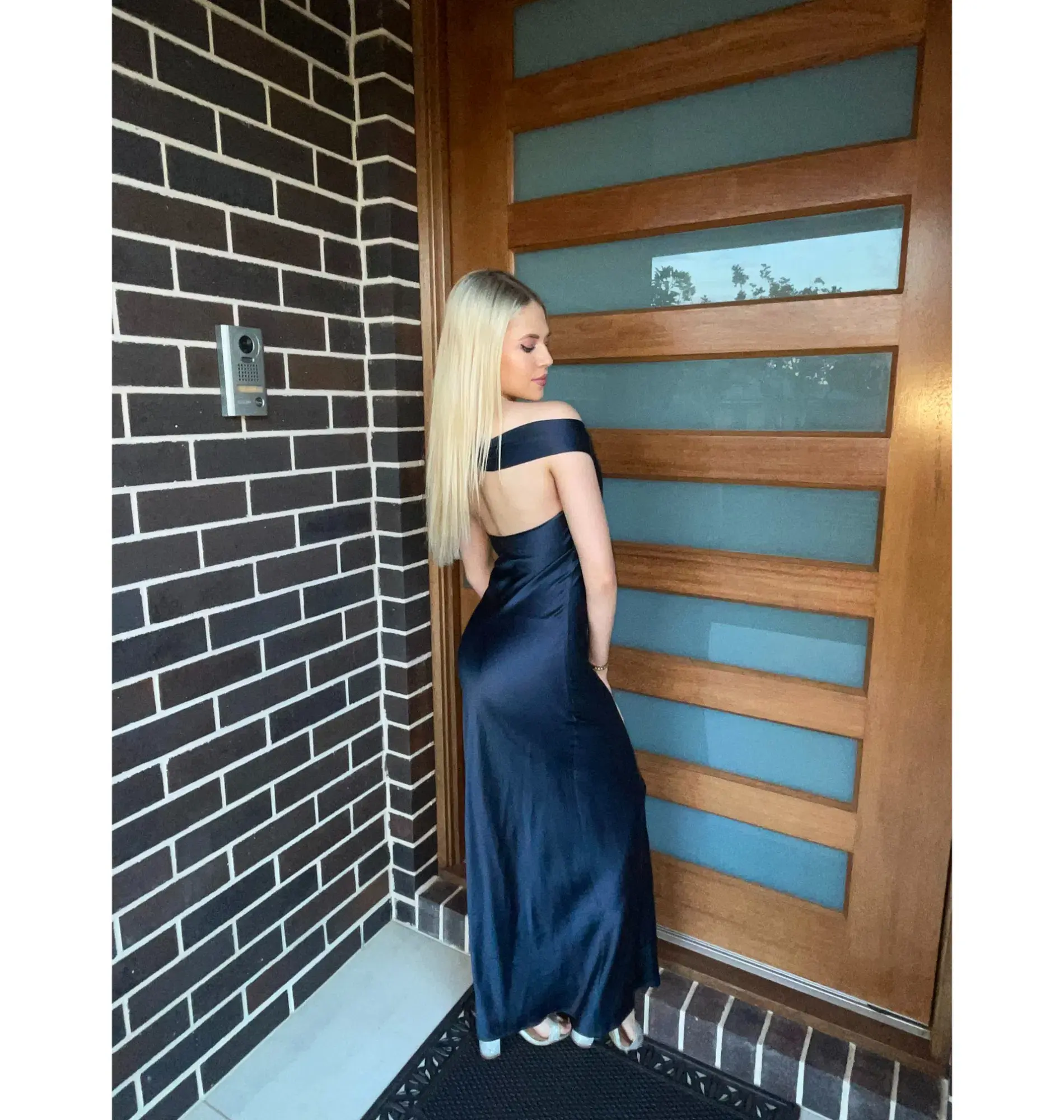 Natalie Rolt Bridget Maxi Dress in Navy Size 1 / AU 8 - Image 2