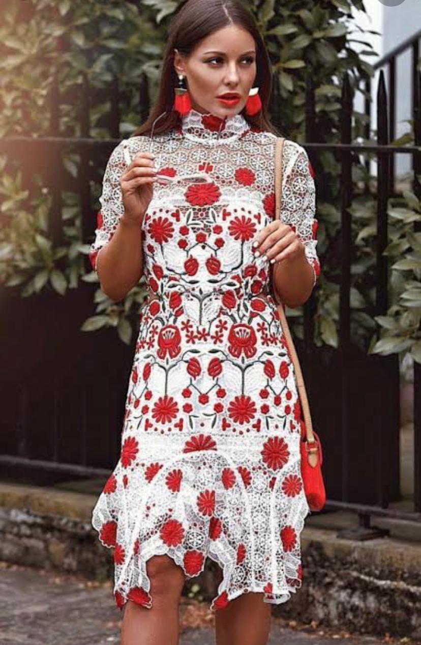 Thurley English Rose dress size 8 - Image 2