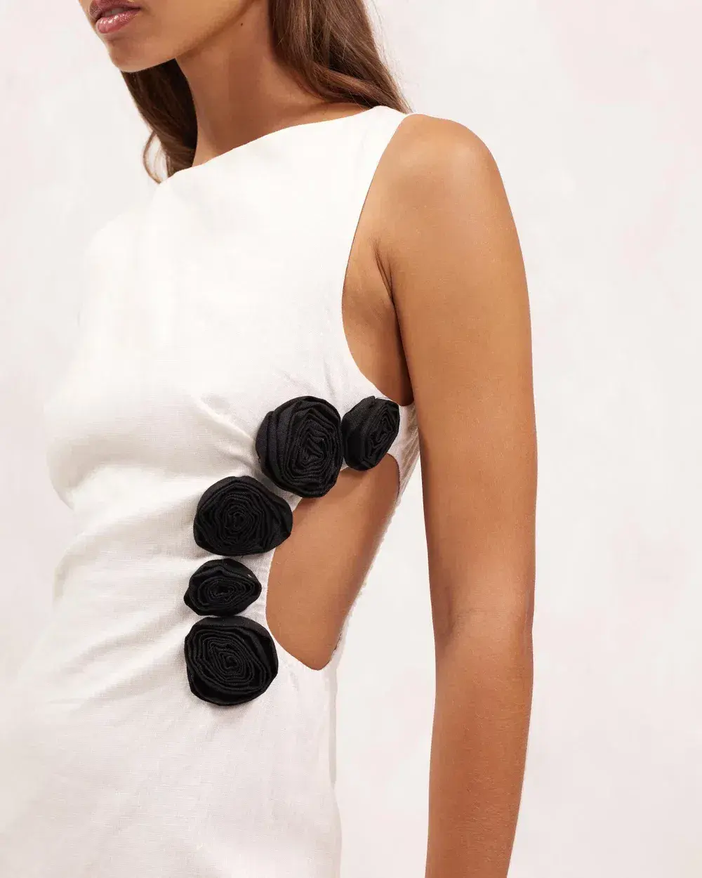 Aere Premium Rosette Midi Dress White Size AU 8 - Image 2