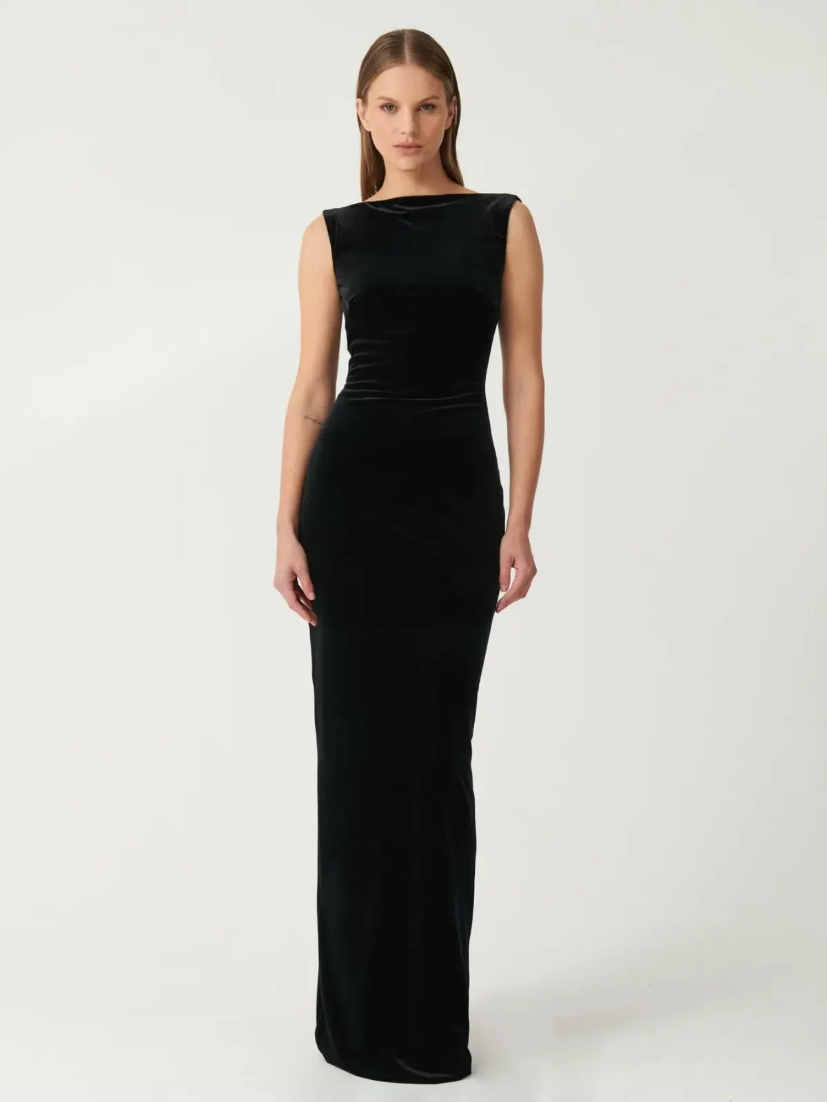 Effie Kats Verona Gown in Black Velvet Size M / AU 10 - Image 4