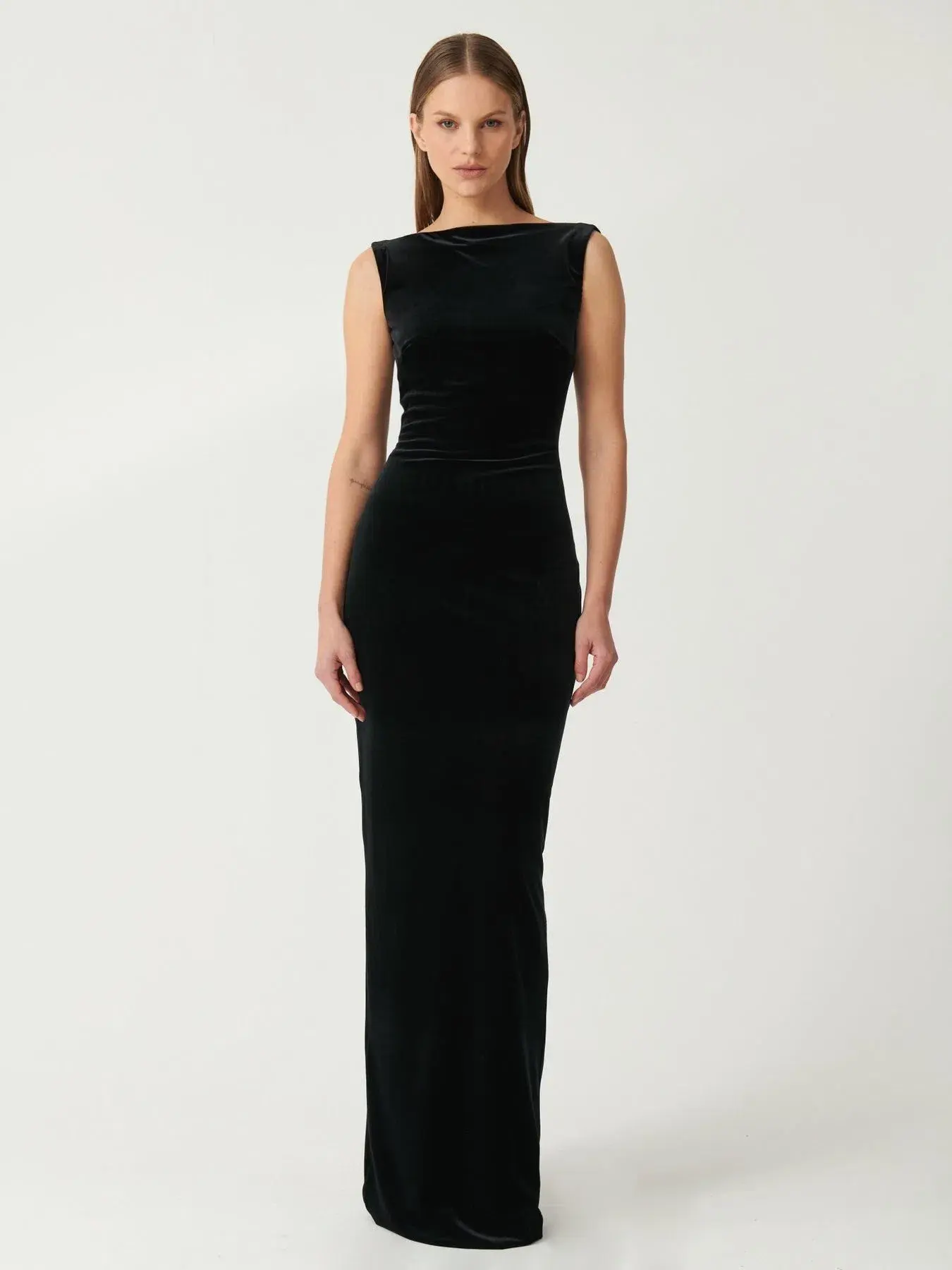 Effie Kats Verona Gown in Black Velvet Size M / AU 10 - Image 4