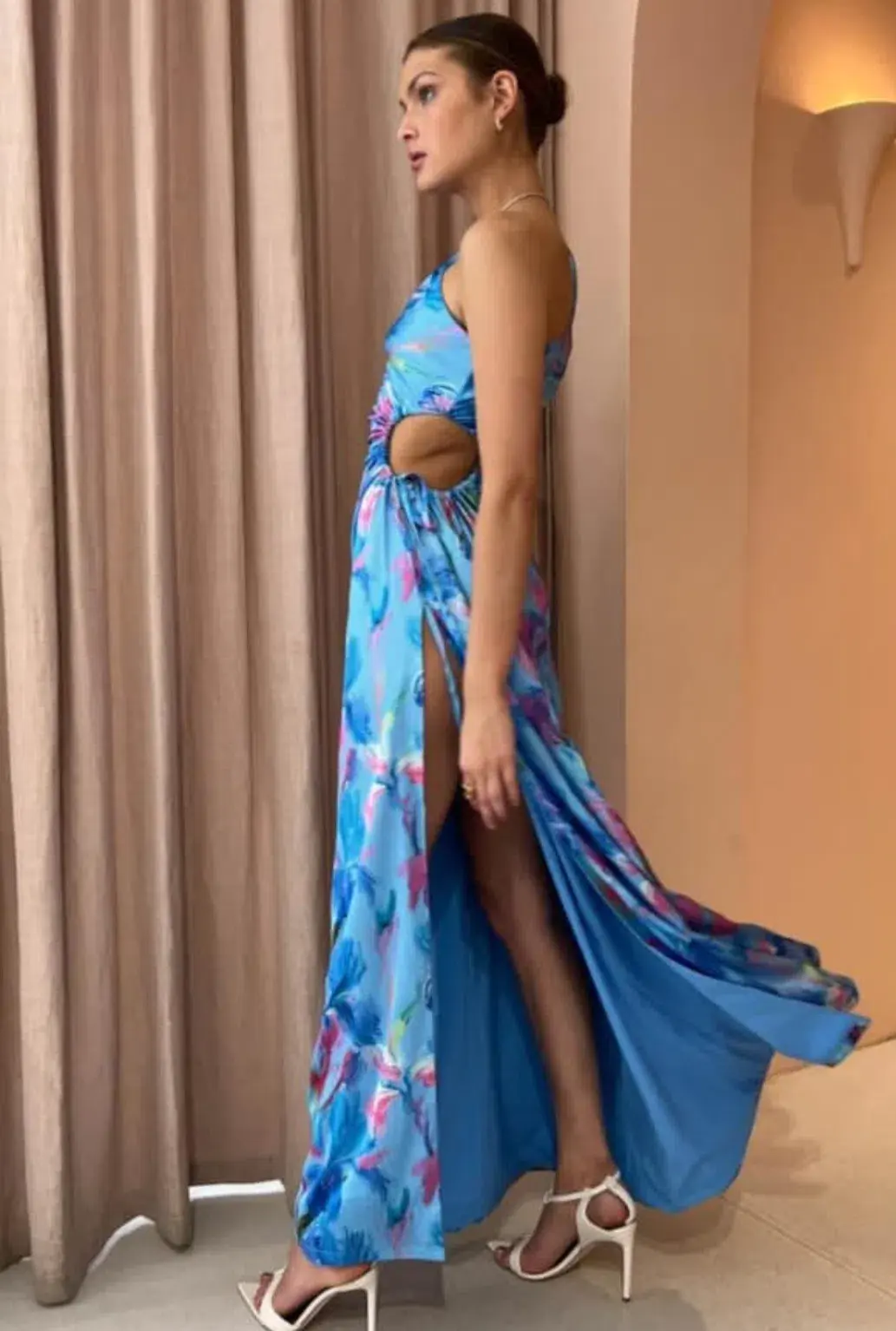 Sonya Moda Nour Dress in Zuri Print Size 10 for rent on The Volte - main image