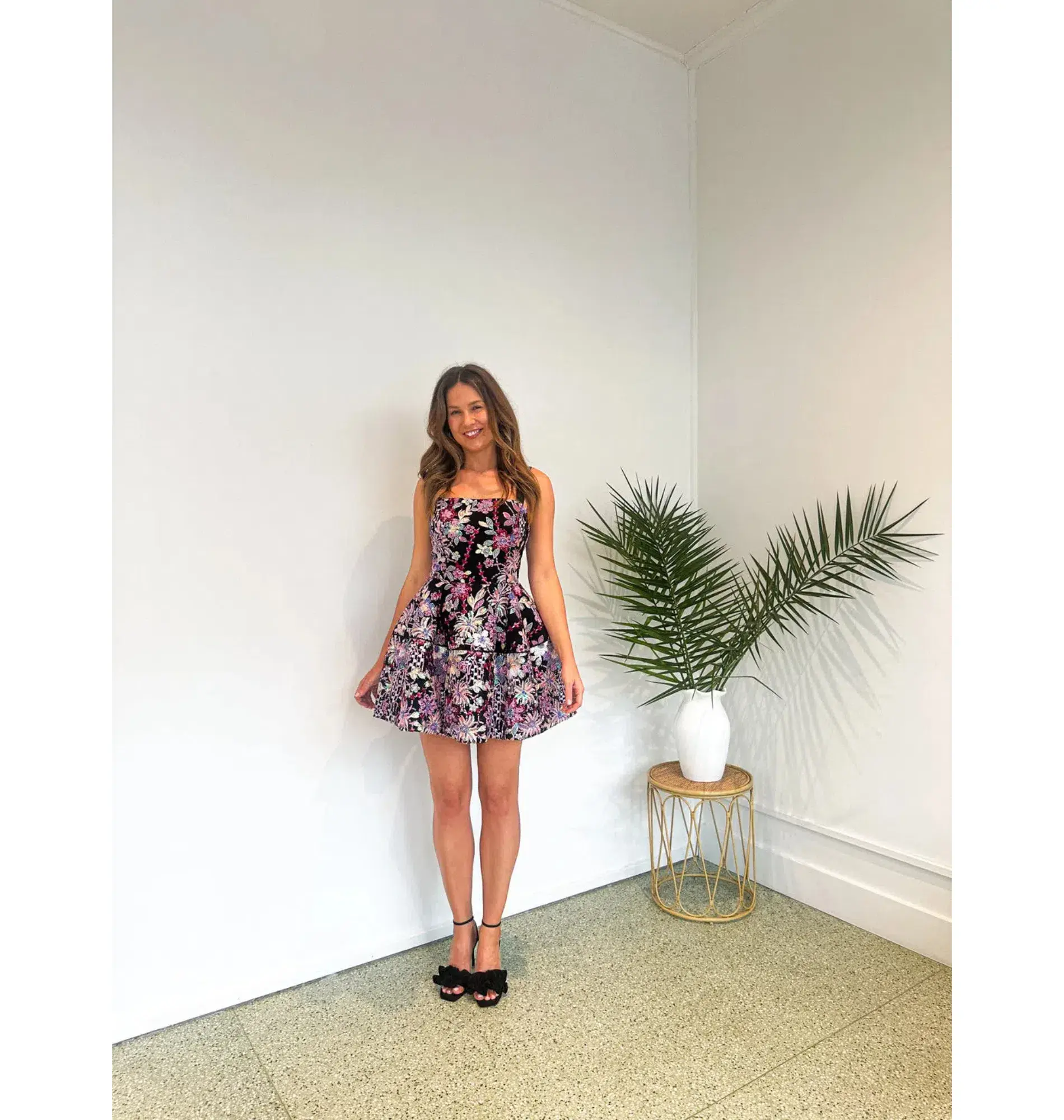 Elliatt Courante Sequin Mini Dress Floral Size AU 8 - Image 4