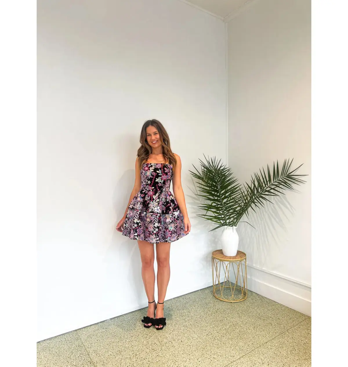 Elliatt Courante Sequin Mini Dress Floral Size AU 10 - Image 4