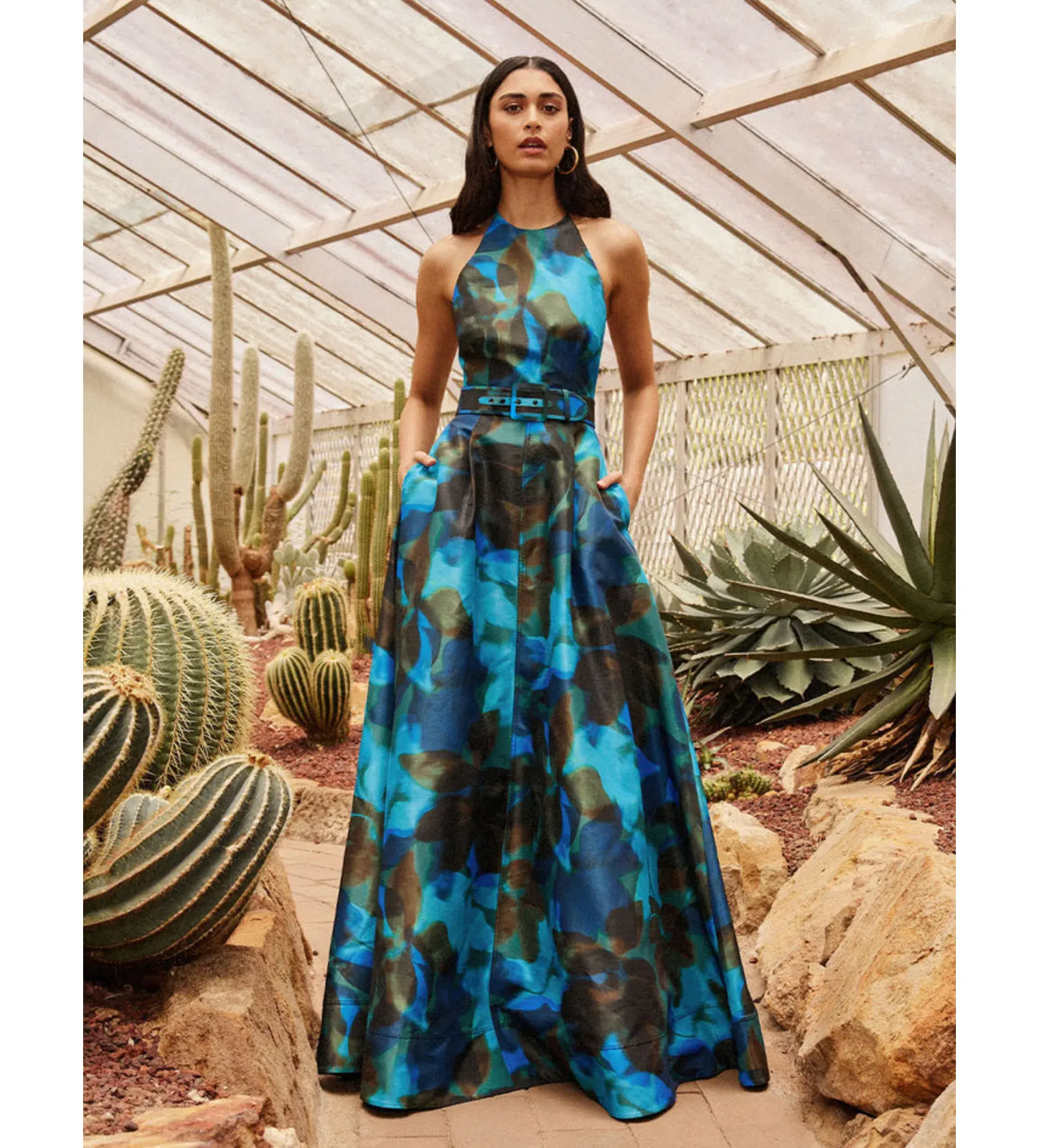 Rebecca Vallance Night Shade Gown Print Size 4  - Image 1