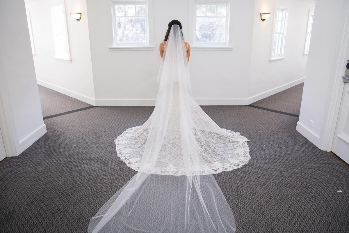 Galia Lahav white lace wedding dress size 8 - Image 2