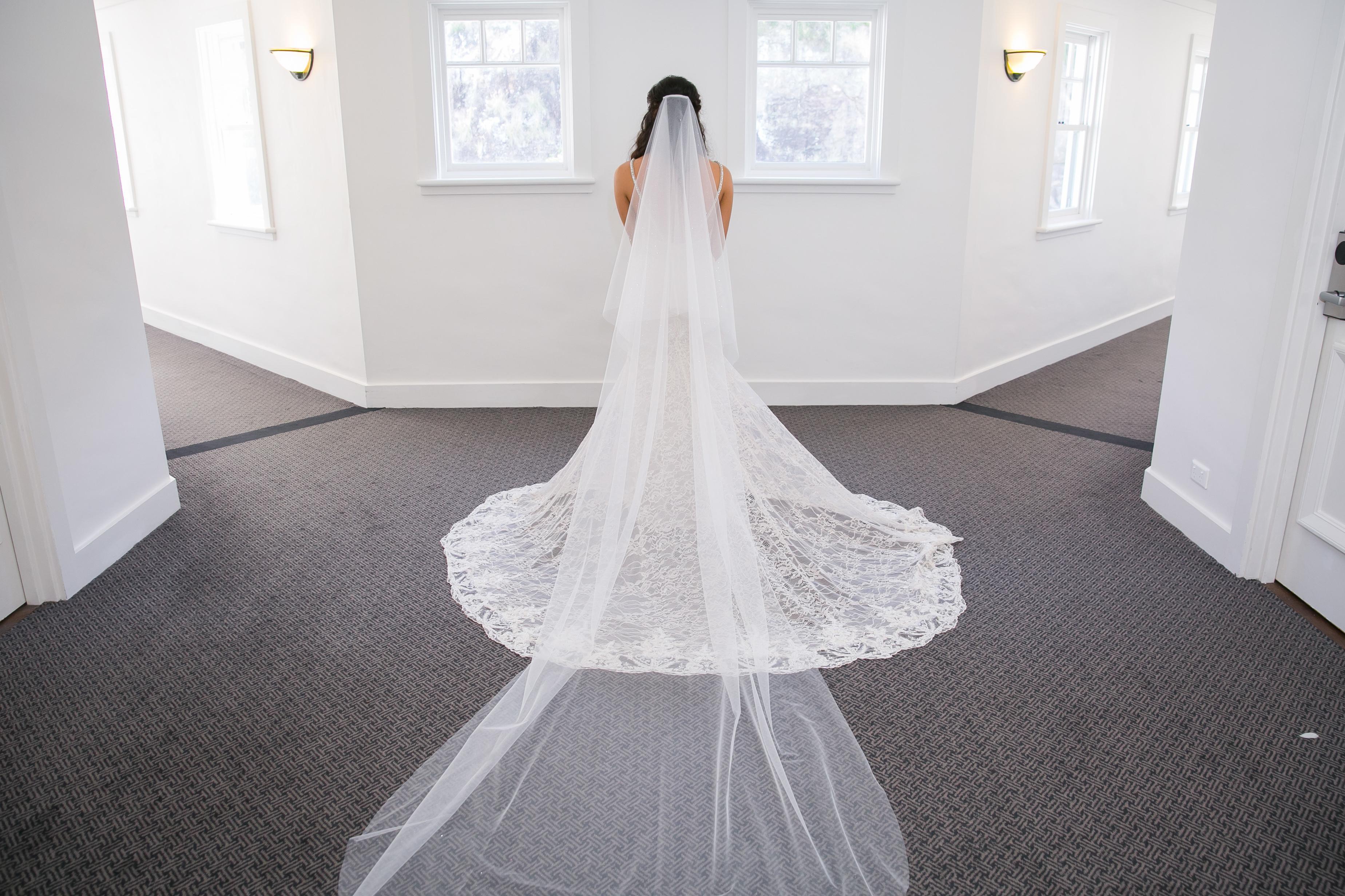 Galia Lahav white lace wedding dress size 8 - Image 2