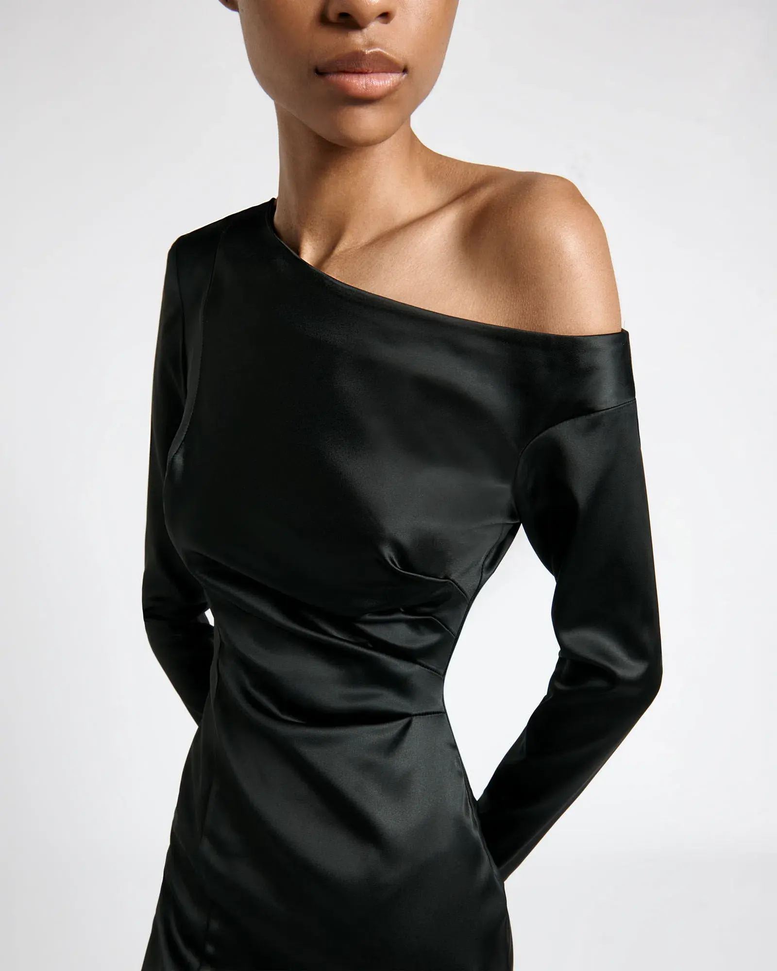 Cue Stretch Satin Off Shoulder Mini Dress Black Size AU 10 - Image 2