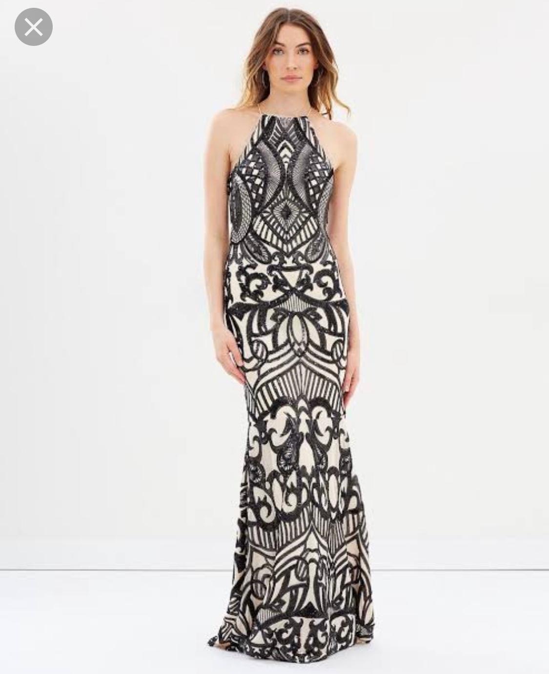 Black & White Floor Length Gown Size 6 - Image 1